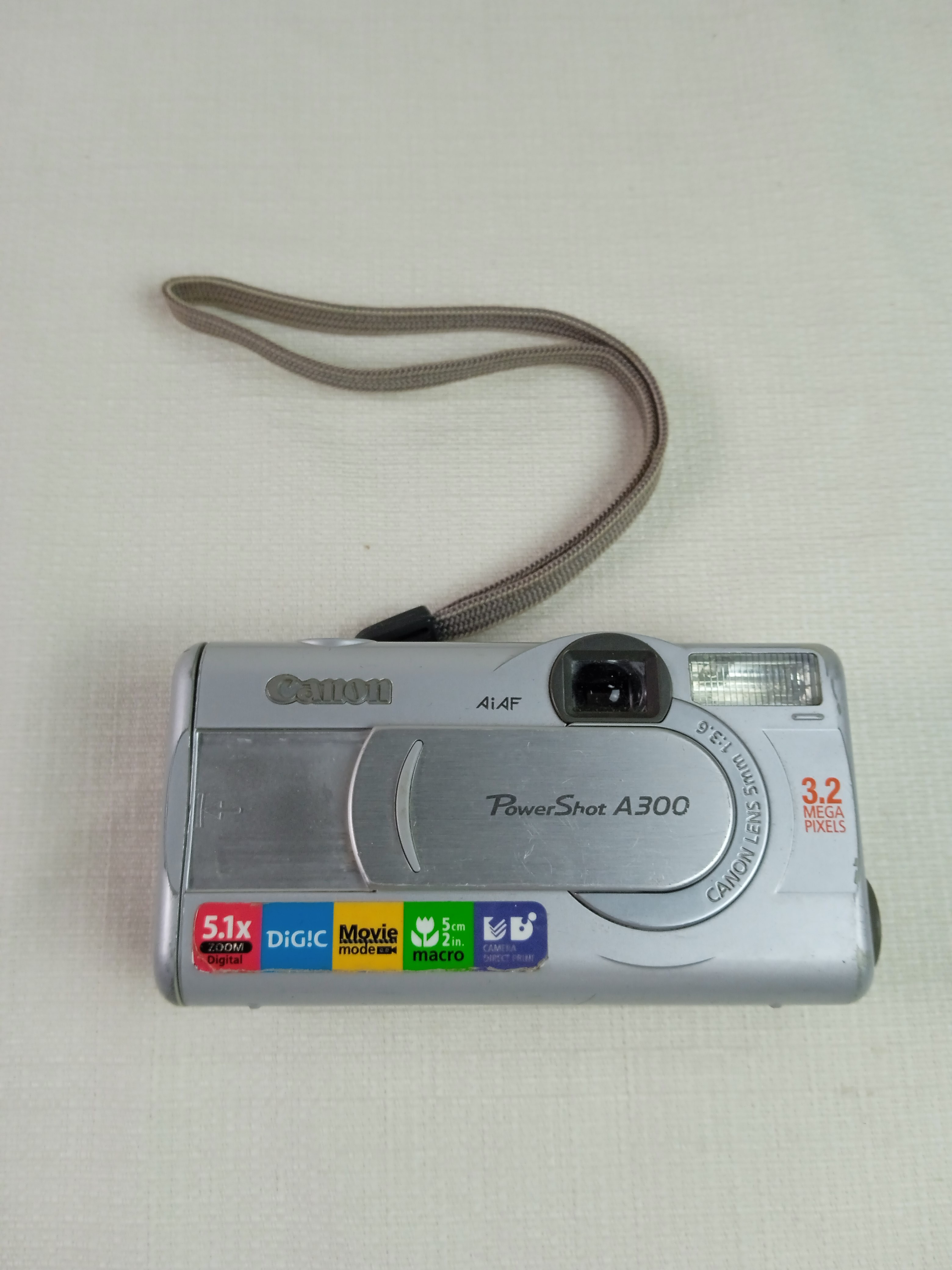 Appareil photo numérique CANON PowwerShot A300 avec capteur 3.2 Megapixel, zoom *5.1 et objectif 33 mm Bon état - Vue 2 - 