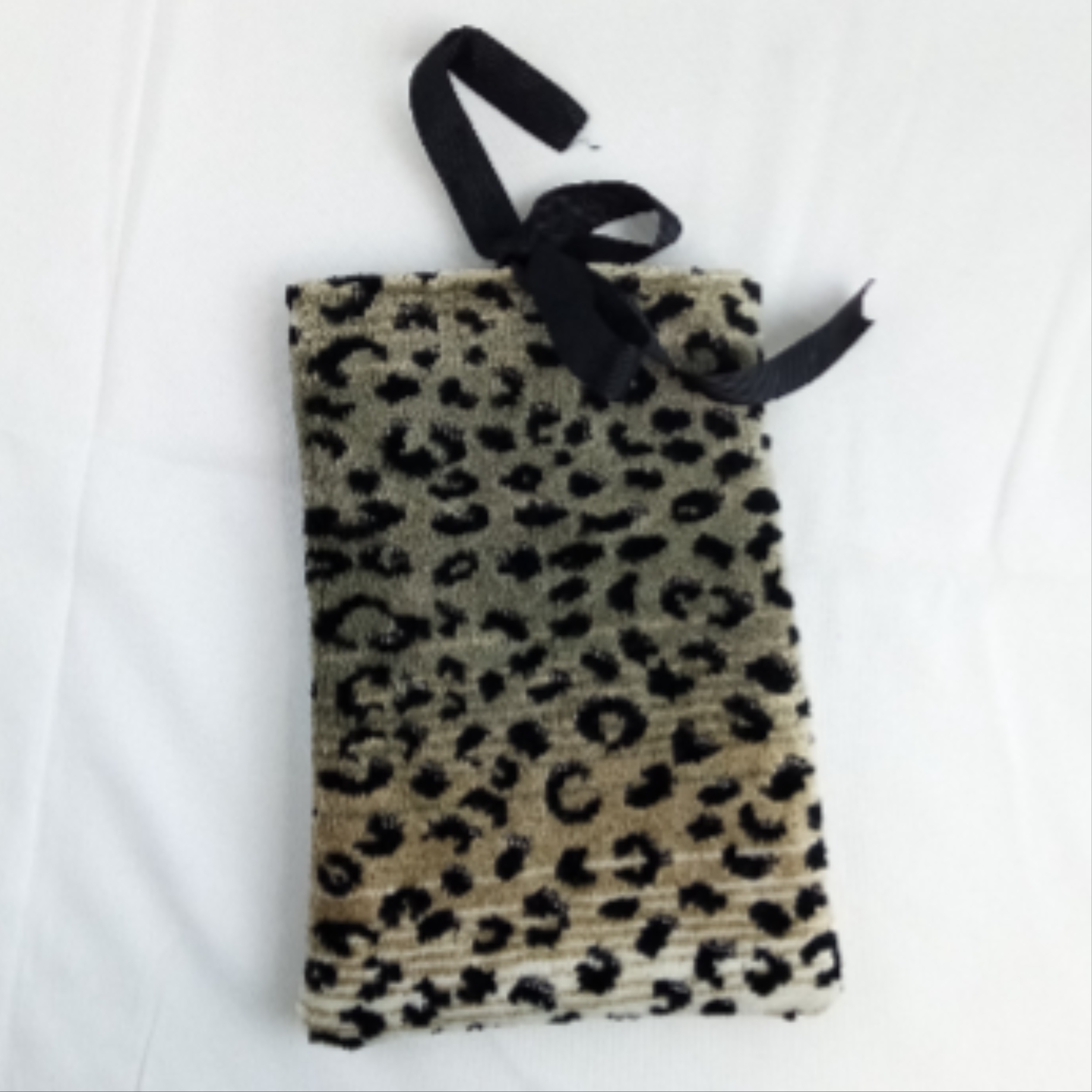 Voir photo 3 de Pochette Liseuse - Petite Pochette Liseuse - Petite Comme neuf - Vue 3 -