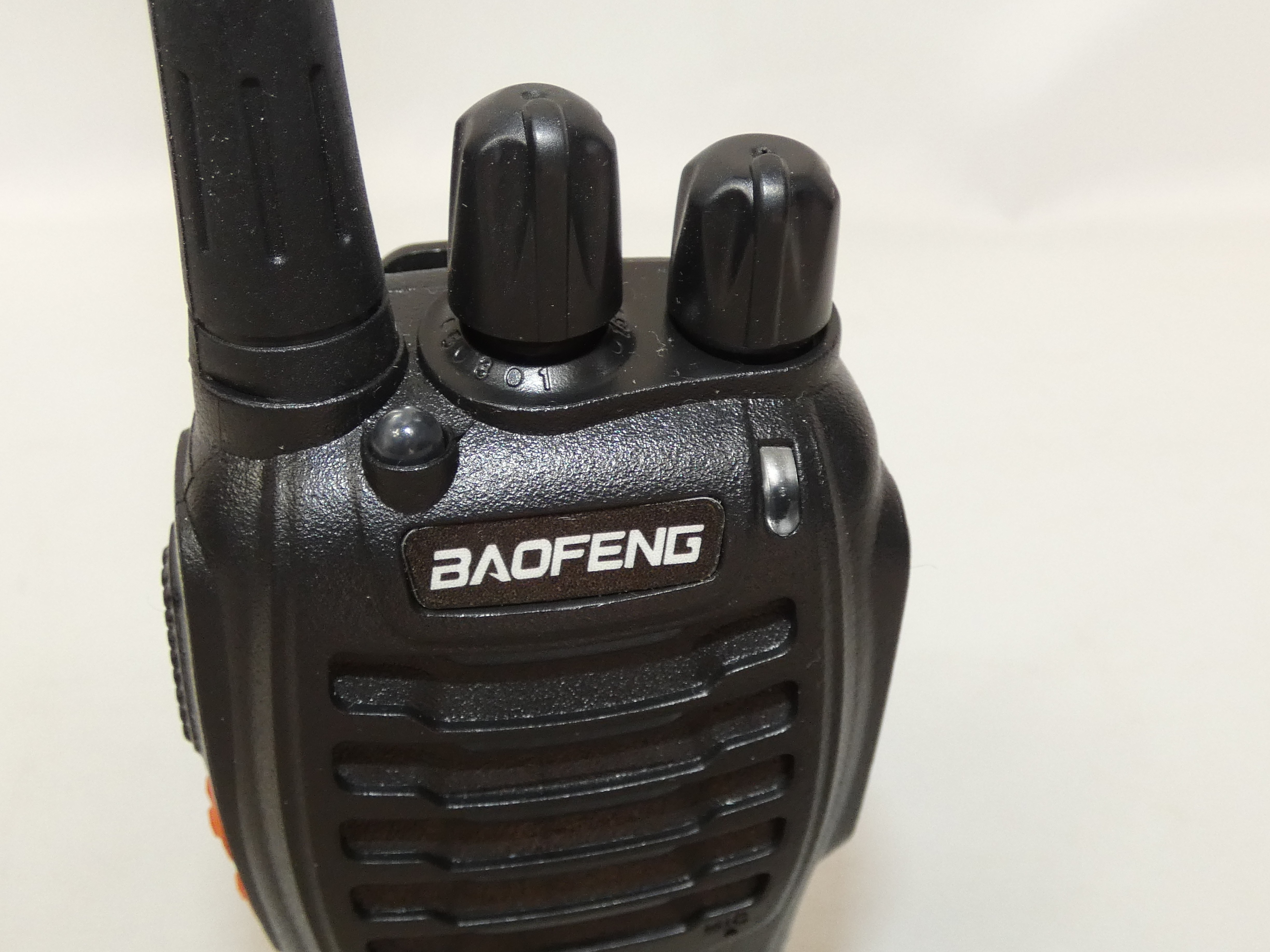 Lot de 4 talkies-walkies professionnels de marque BAOFENG Model bf-888s - Photo 2