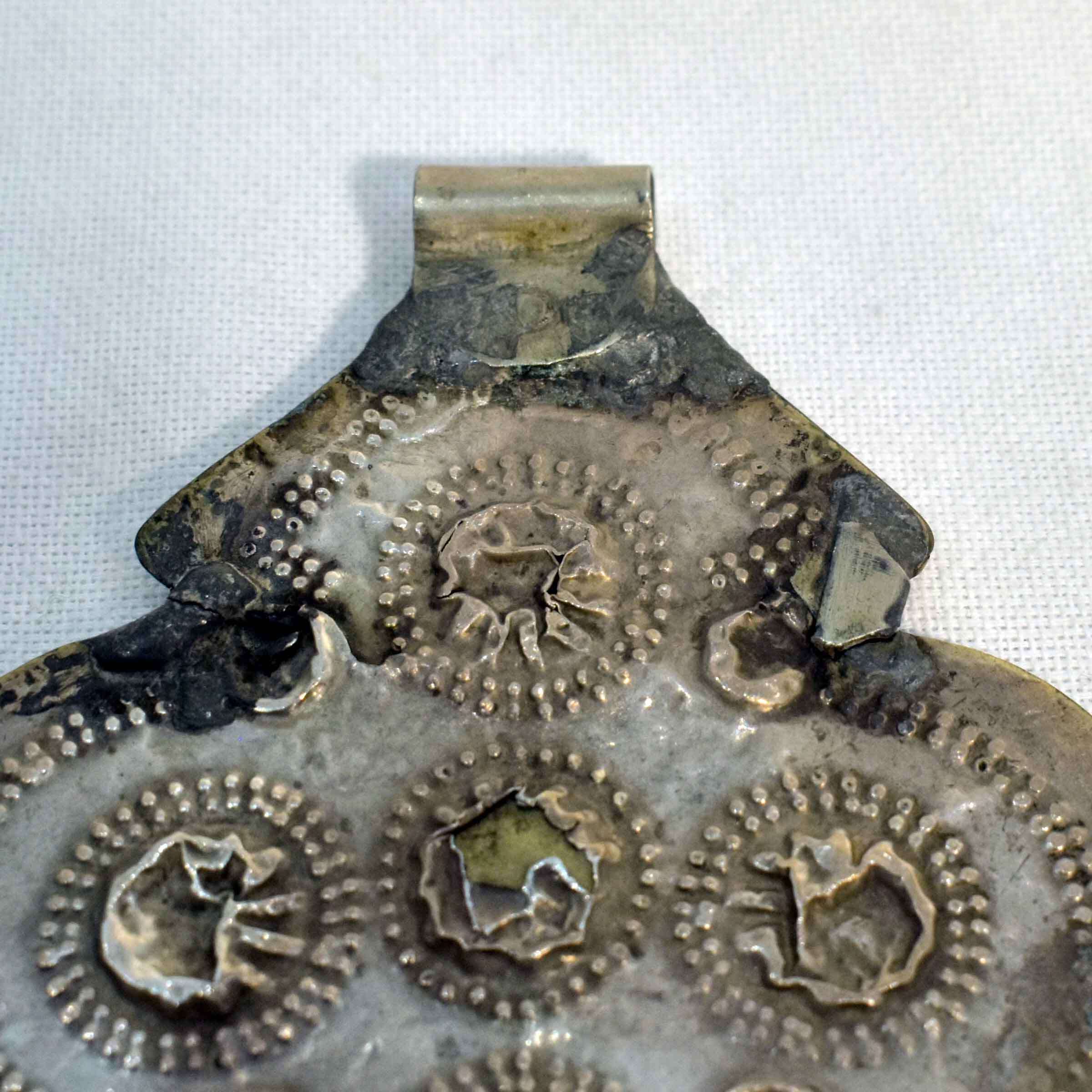 Lot de Bijoux Berbères Anciens - Pate de Verre & Métal Argenté Bon état - Vue 16 - 