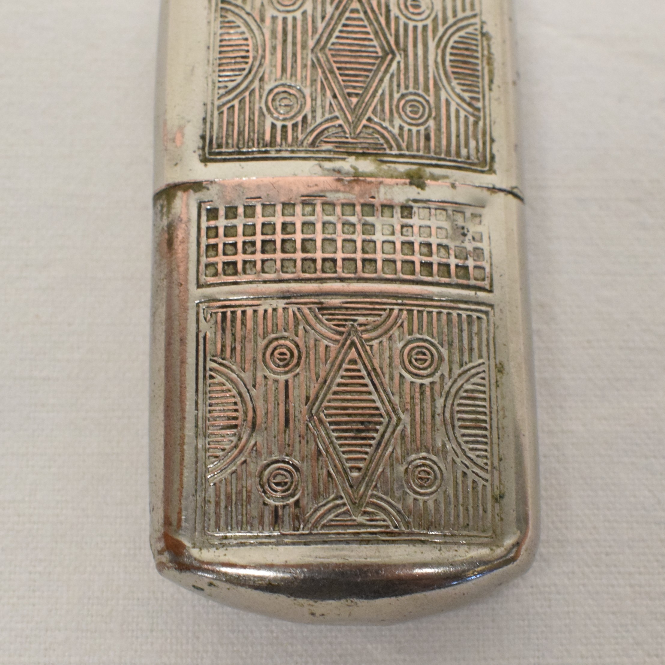 Ancien briquet à essence à mèche et roulette d'amorçage - État correct - Photo 3