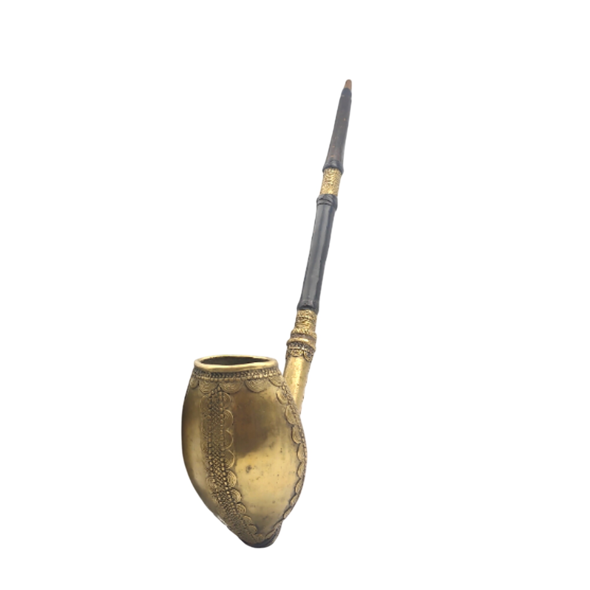 Pipe ornementale bronze et cuir inspiration africaine Bon état -  reconditionné disponible sur Label Emmaüs