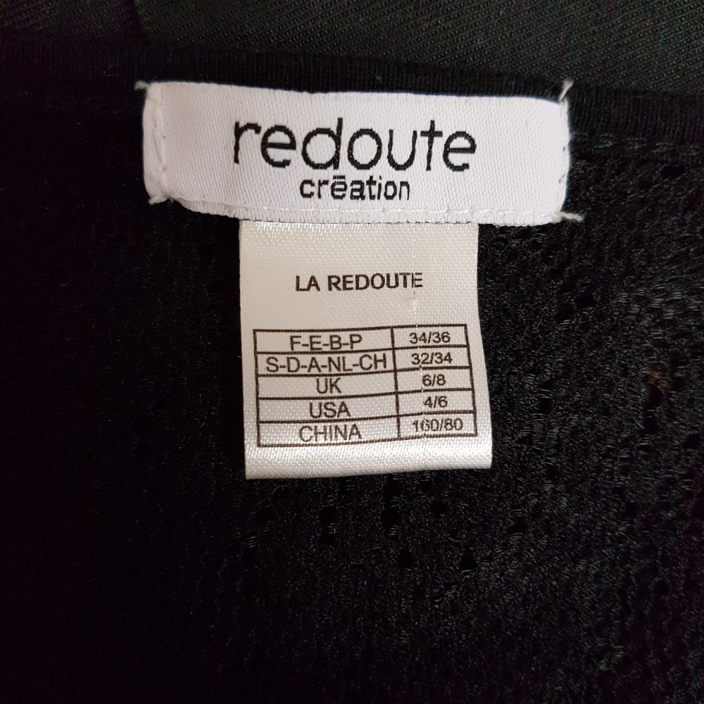 Robe noire en dentelle avec son fond de robe - LA REDOUTE - taille 34/36 Très bon état - Vue 10 - 
