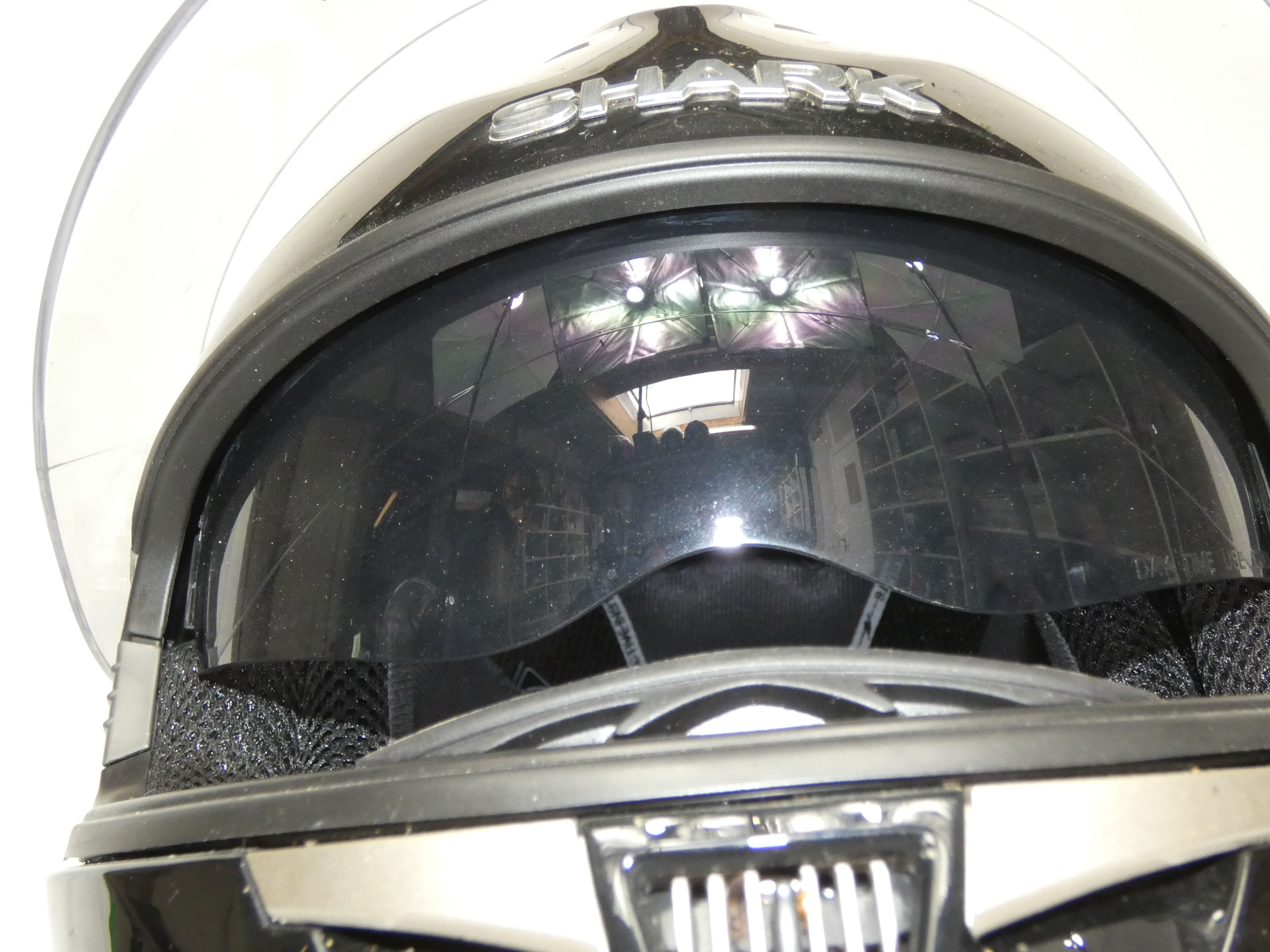 Voir photo 4 de Casque intégral moto SHARK s900 Taille M/57-58 Casque intégral moto SHARK s900 Taille M/57-58 Très bon état - Vue 4 -