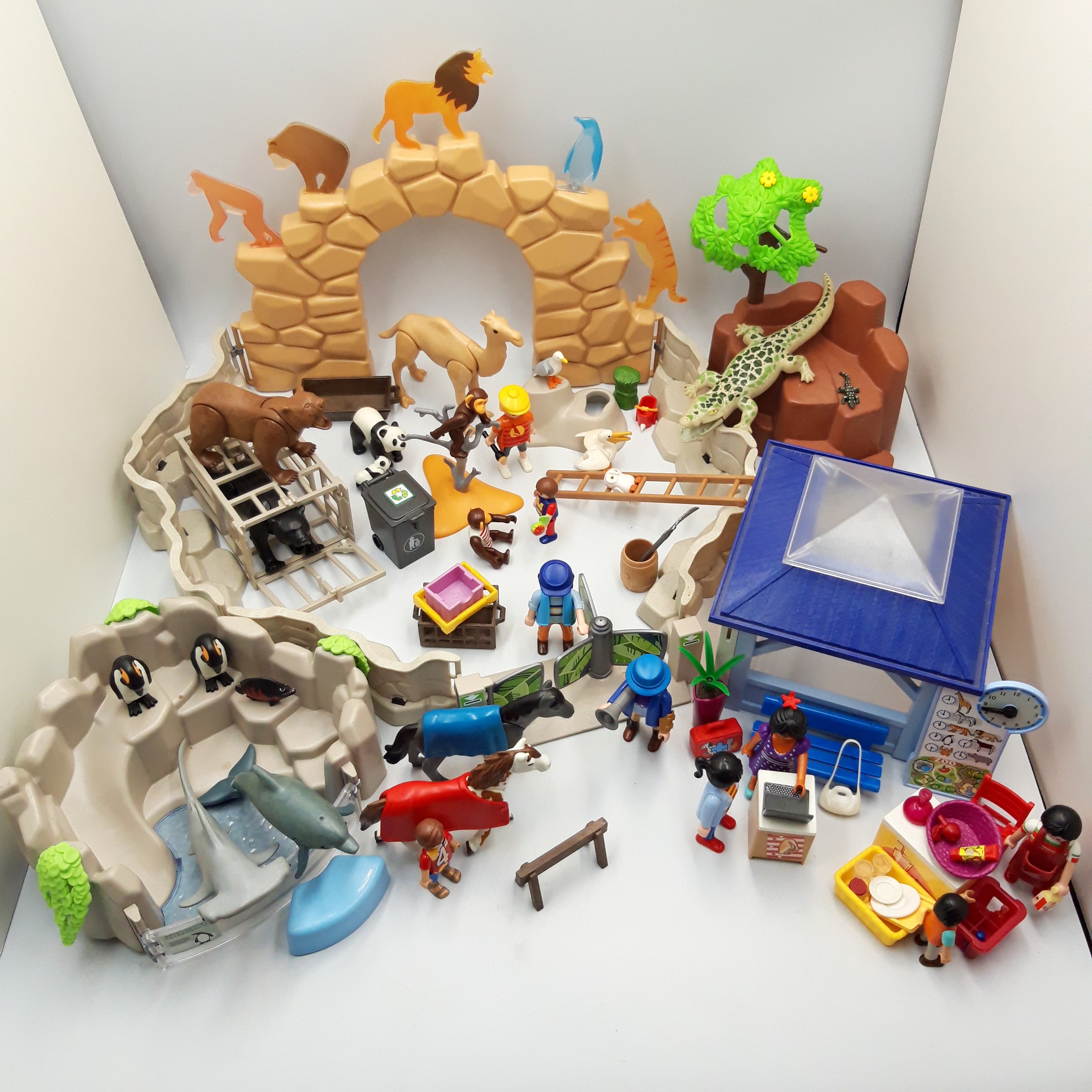 Playmobil 'Grand Zoo', 75 pièces  Bon état - Vue 3 - 