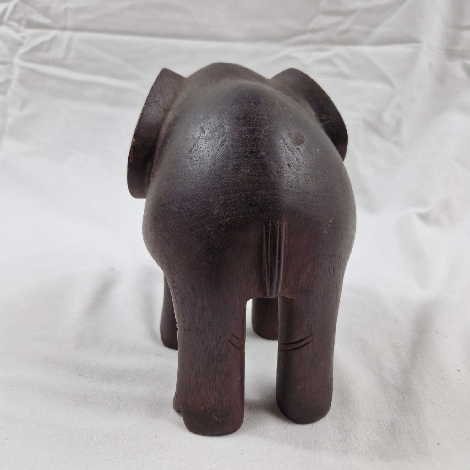 Voir photo 5 de Eléphant en ébène Eléphant en ébène Bon état - Vue 5 -