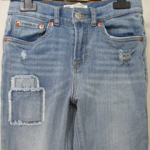 Voir photo 3 de E30 - Jean trashé - Levi's - Âge 12 ans E30 - Jean trashé - Levi's - Âge 12 ans Très bon état - Vue 3 -