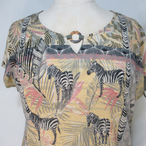 Voir photo 4 de HF302 - Top à motifs "zèbres" - Diane Laury - Taille 4 (XL) HF302 - Top à motifs "zèbres" - Diane Laury - Taille 4 (XL) Comme neuf - Vue 4 -