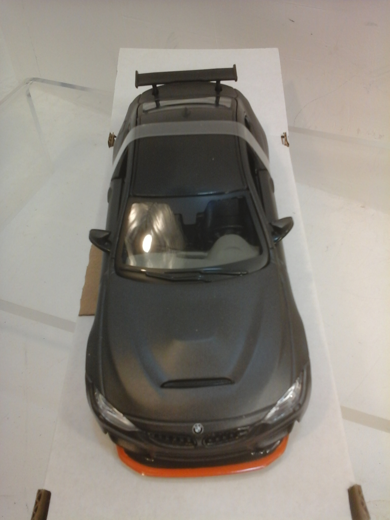 BMW M4 GTS - Maisto 1:24 - MA31246GY  - Vue 3 - 