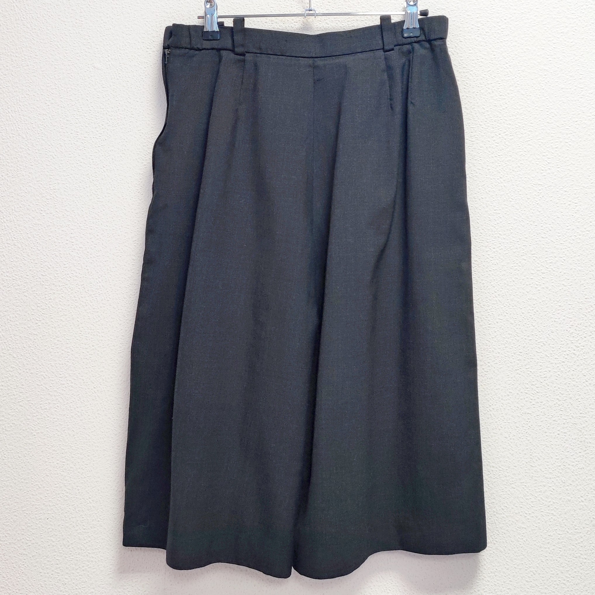 BALENCIAGA POUR SNCF - Pantalon bermuda vintage - 50 - Femme - Bon état - Photo 4