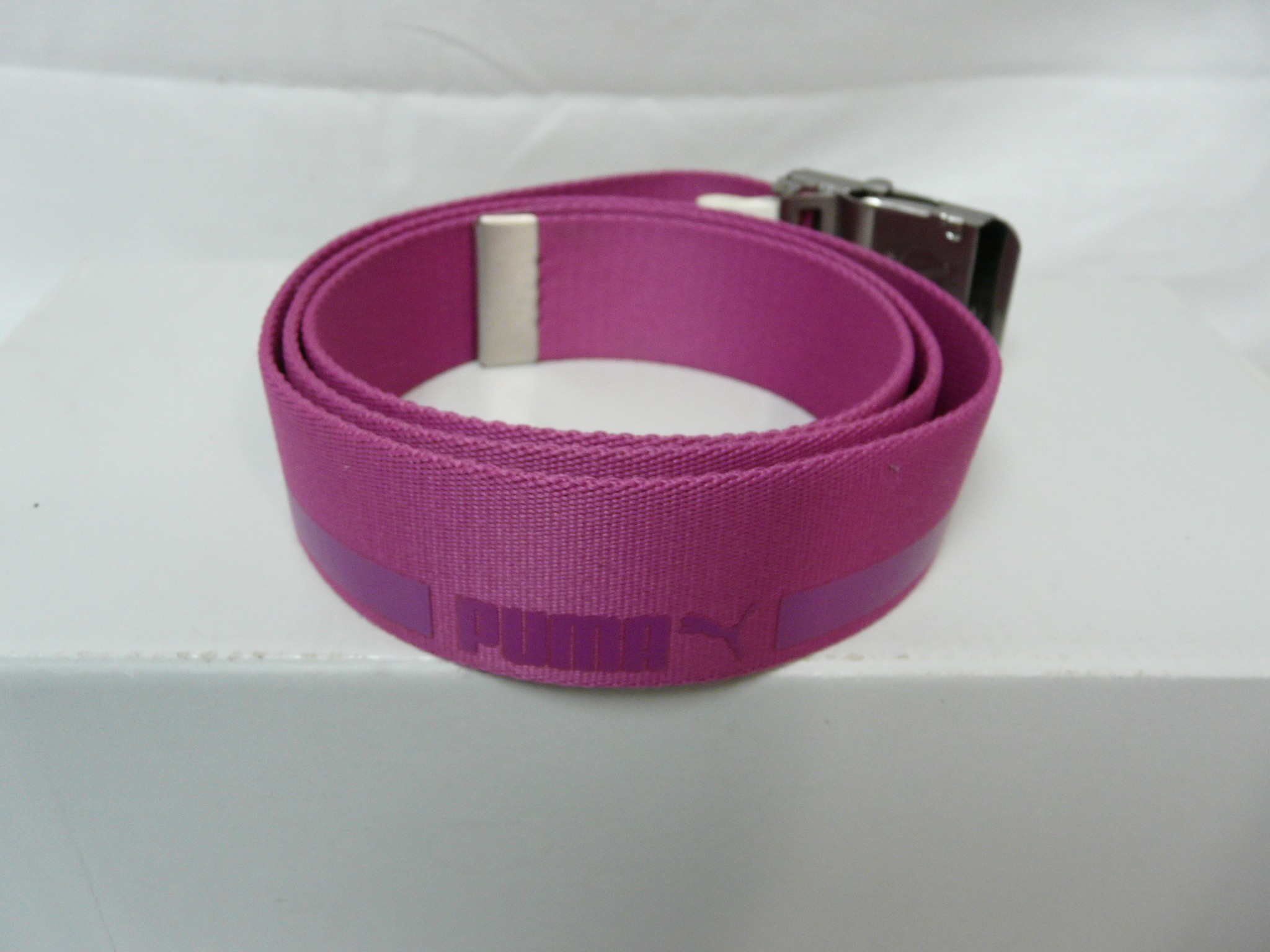Voir photo 5 de Ceinture à clips - Puma - Taille M (117 cm) Ceinture à clips - Puma - Taille M (117 cm) Très bon état - Vue 5 -