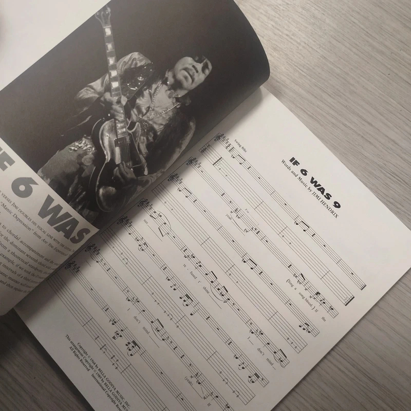 Songbook Jimi Hendrix Axis Bold As Love partitions guitare basse batterie Hal Leonard rare Bon état - Vue 5 - 