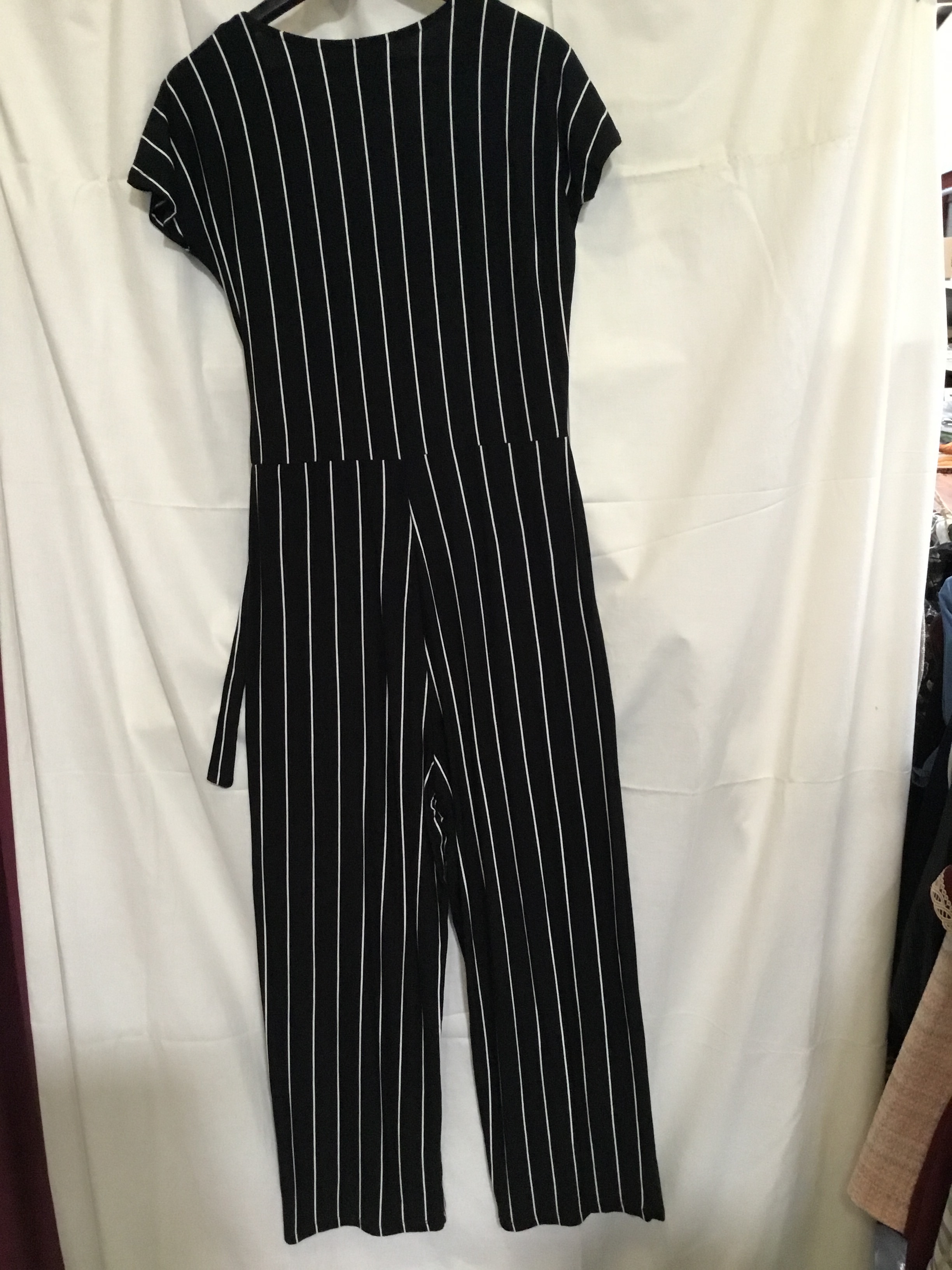 Voir photo 5 de Combinaison pantalon à rayures « JENNNYFER » Taille L Combinaison pantalon à rayures « JENNNYFER » Taille L Très bon état - Vue 5 -