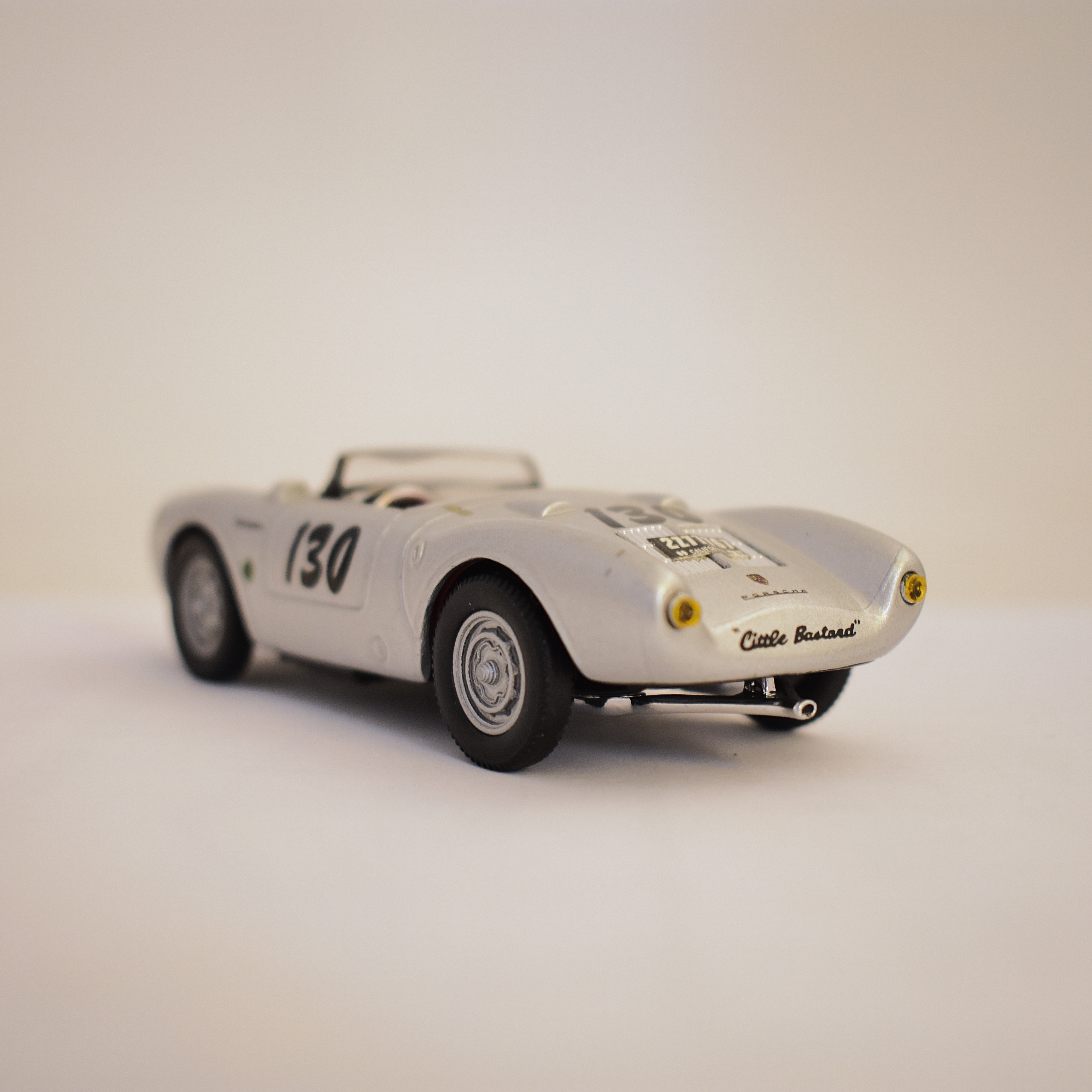 Voir photo 2 de Porsche 550 RS Spider 1955 SOLIDO Porsche 550 RS Spider 1955 SOLIDO Très bon état - Vue 2 -