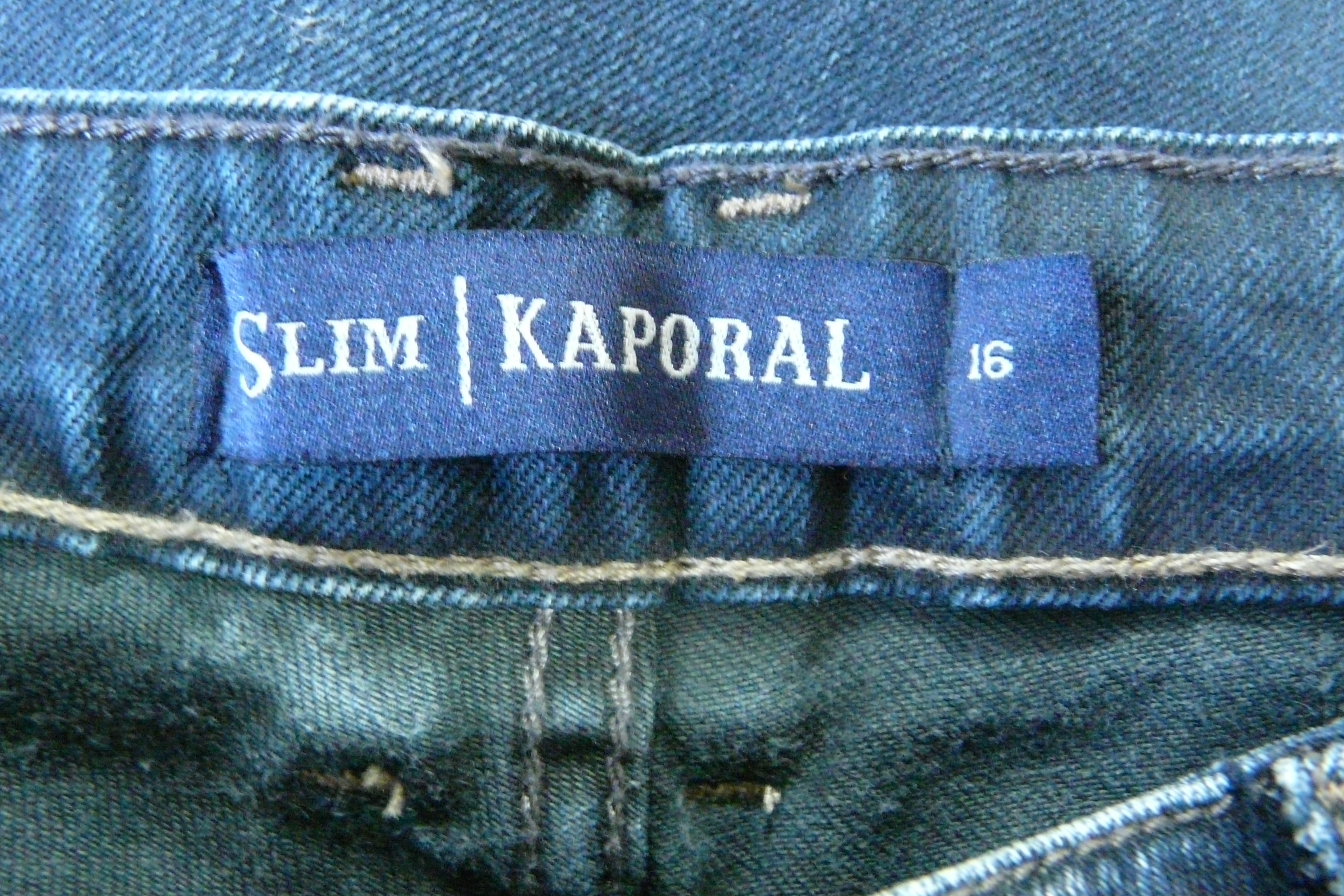 Voir photo 7 de E34 - Jean slim - Kaporal - Âge 16 ans E34 - Jean slim - Kaporal - Âge 16 ans Très bon état - Vue 7 -