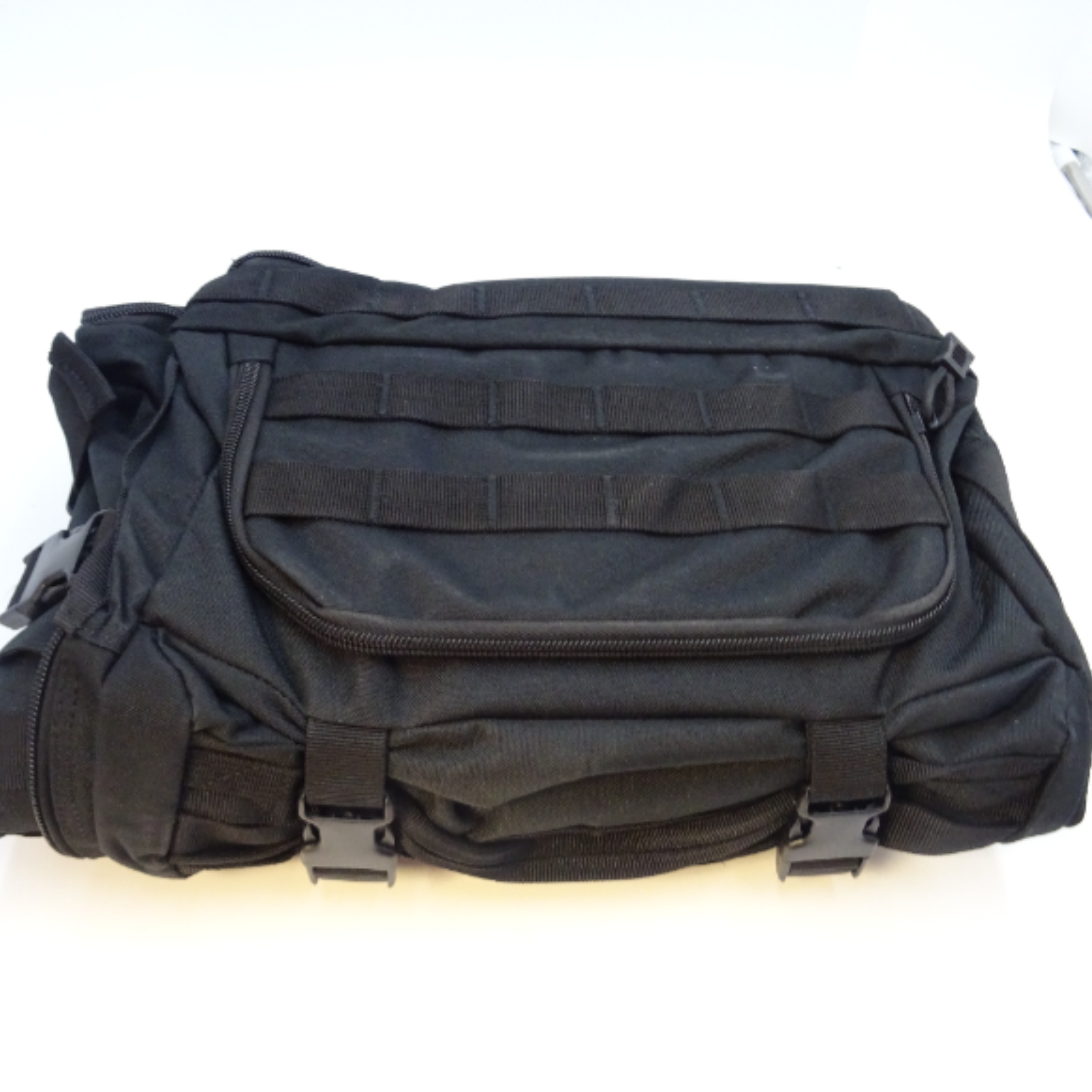 Sac à dos style militaire " OREUNIK" Comme neuf - Vue 3 - 