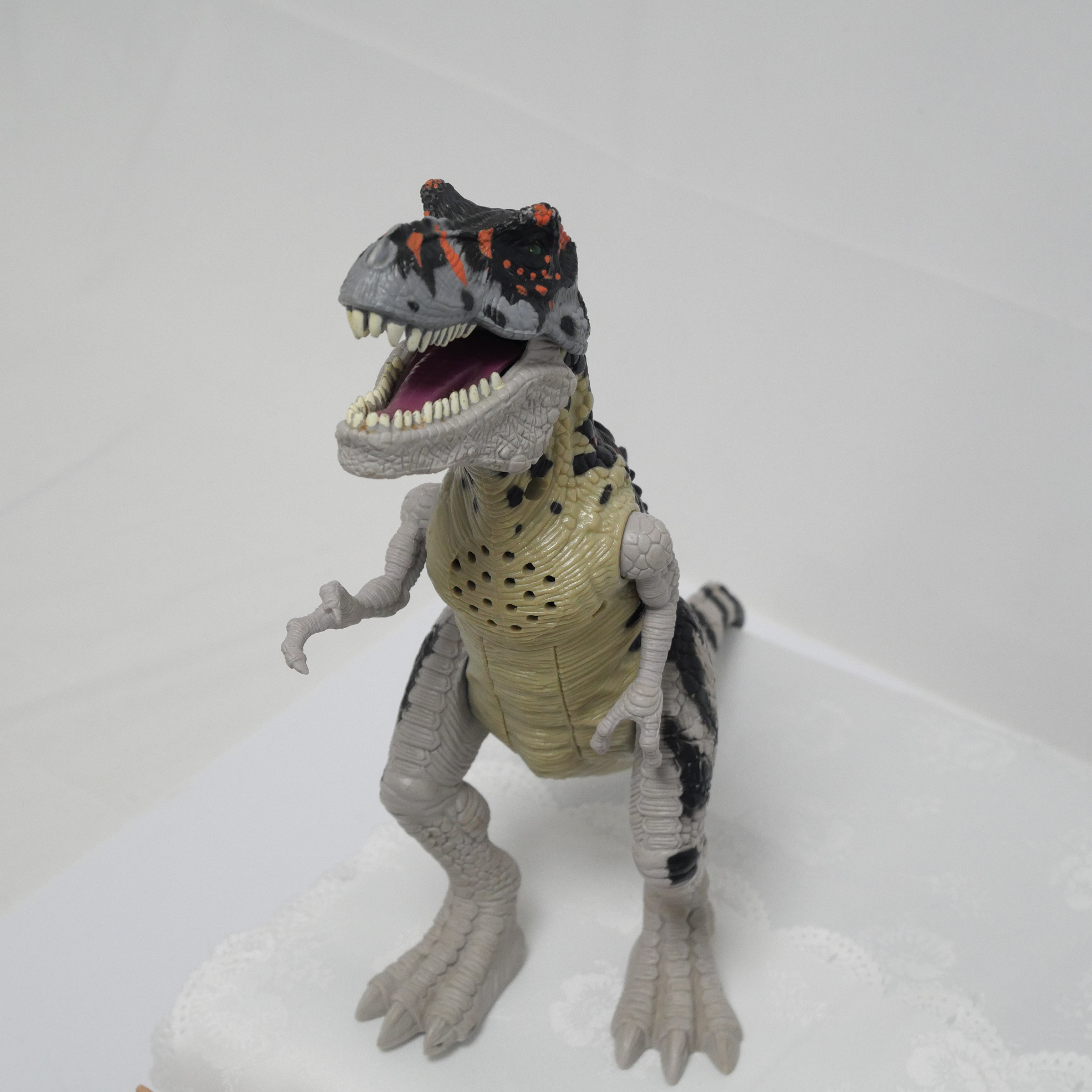 Voir photo 2 de Collection de 11 figurines de dinosaures en plastique Collection de 11 figurines de dinosaures en plastique Très bon état - Vue 2 -