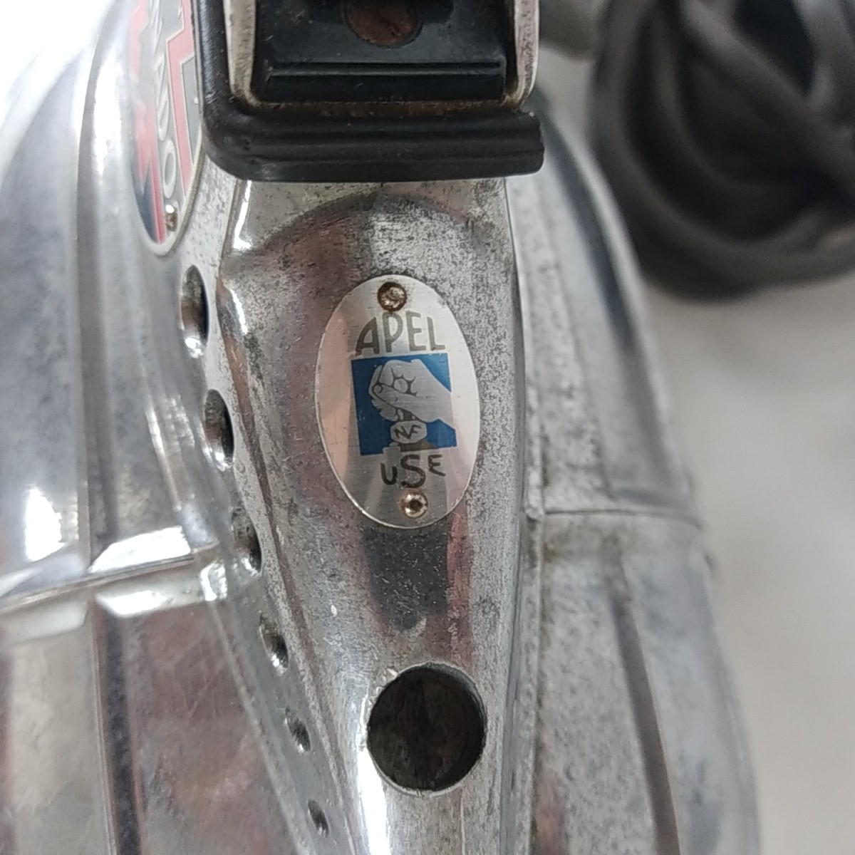 Aspirateur ancien modèle Tornado - Socadem - État correct - Photo 4