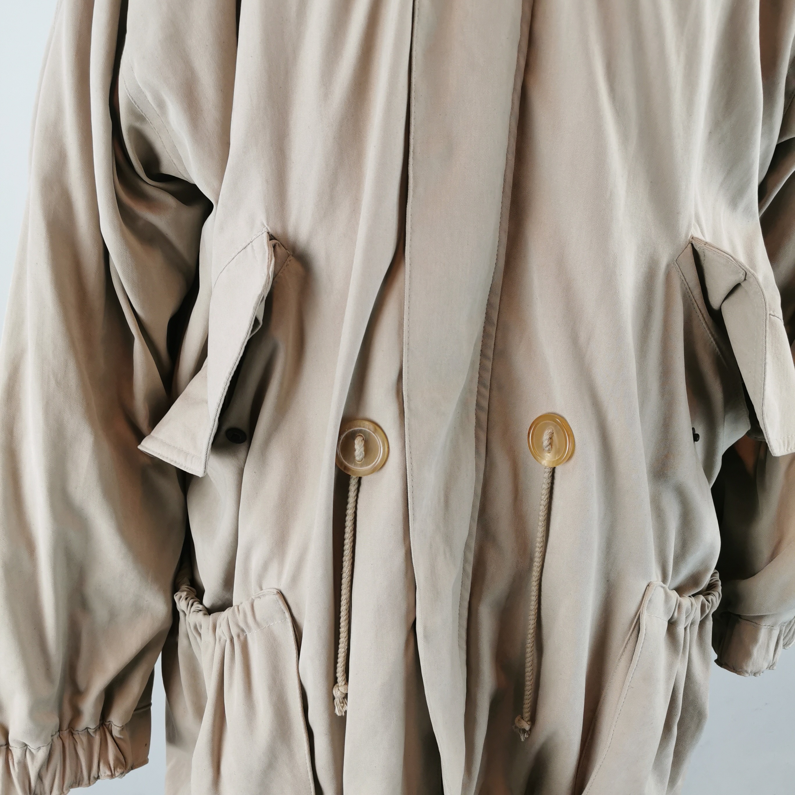 Voir photo 4 de Manteau ( à capuche) - Joop - Taille M/L (estimée) - Beige & Marron Manteau ( à capuche) - Joop - Taille M/L (estimée) - Beige & Marron Très bon état - Vue 4 -