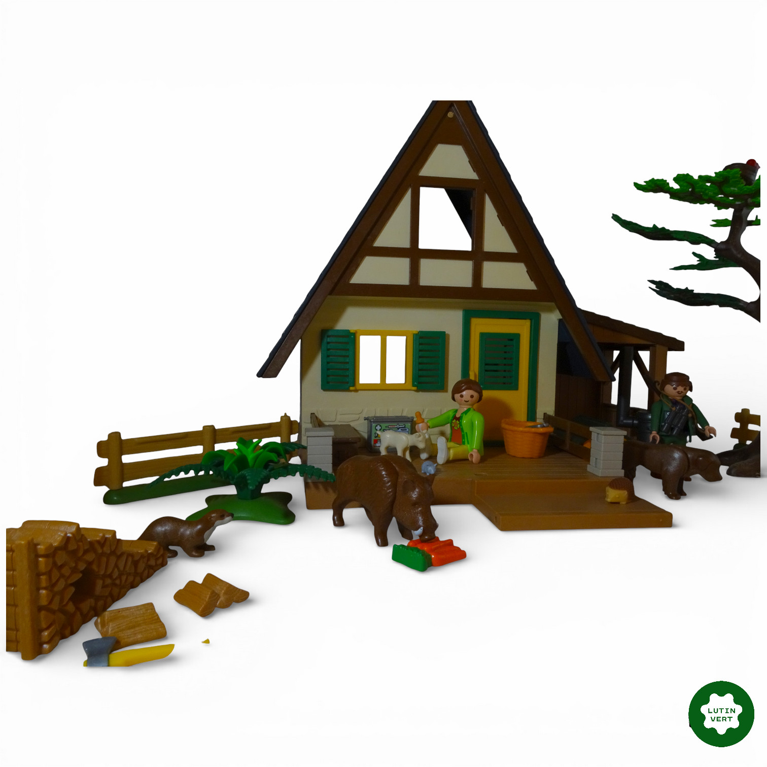 Voir photo 4 de Playmobil 4207 « Maison forestière » d'occasion PLAYMOBIL - Dès 4 ans | Ref 12987 Playmobil 4207 « Maison forestière » d'occasion PLAYMOBIL - Dès 4 ans | Ref 12987 Très bon état - Vue 4 -