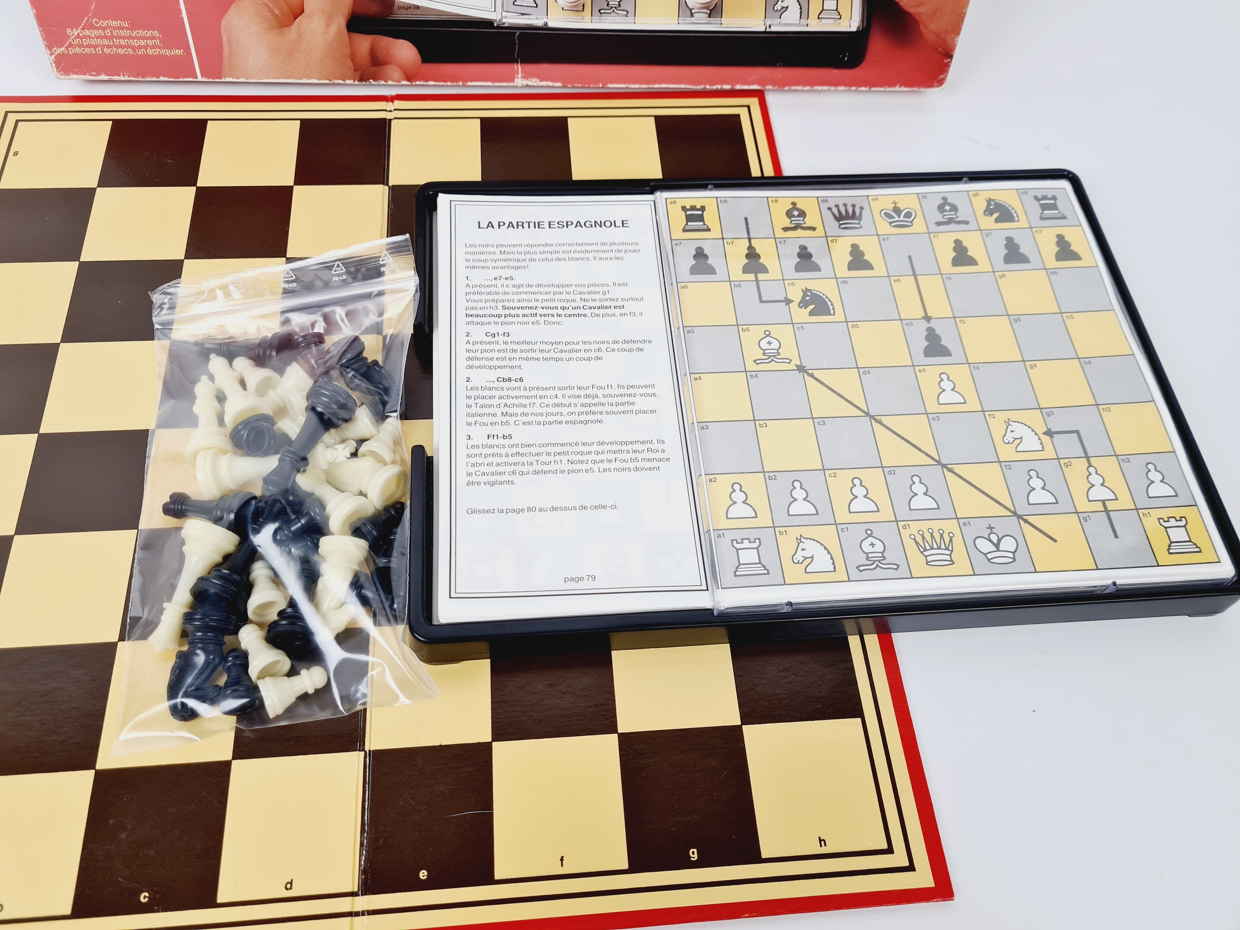 Jeu de stratégie - Initiation aux Échecs - MB jeux- 8 ans + Bon état - Vue 4 - 