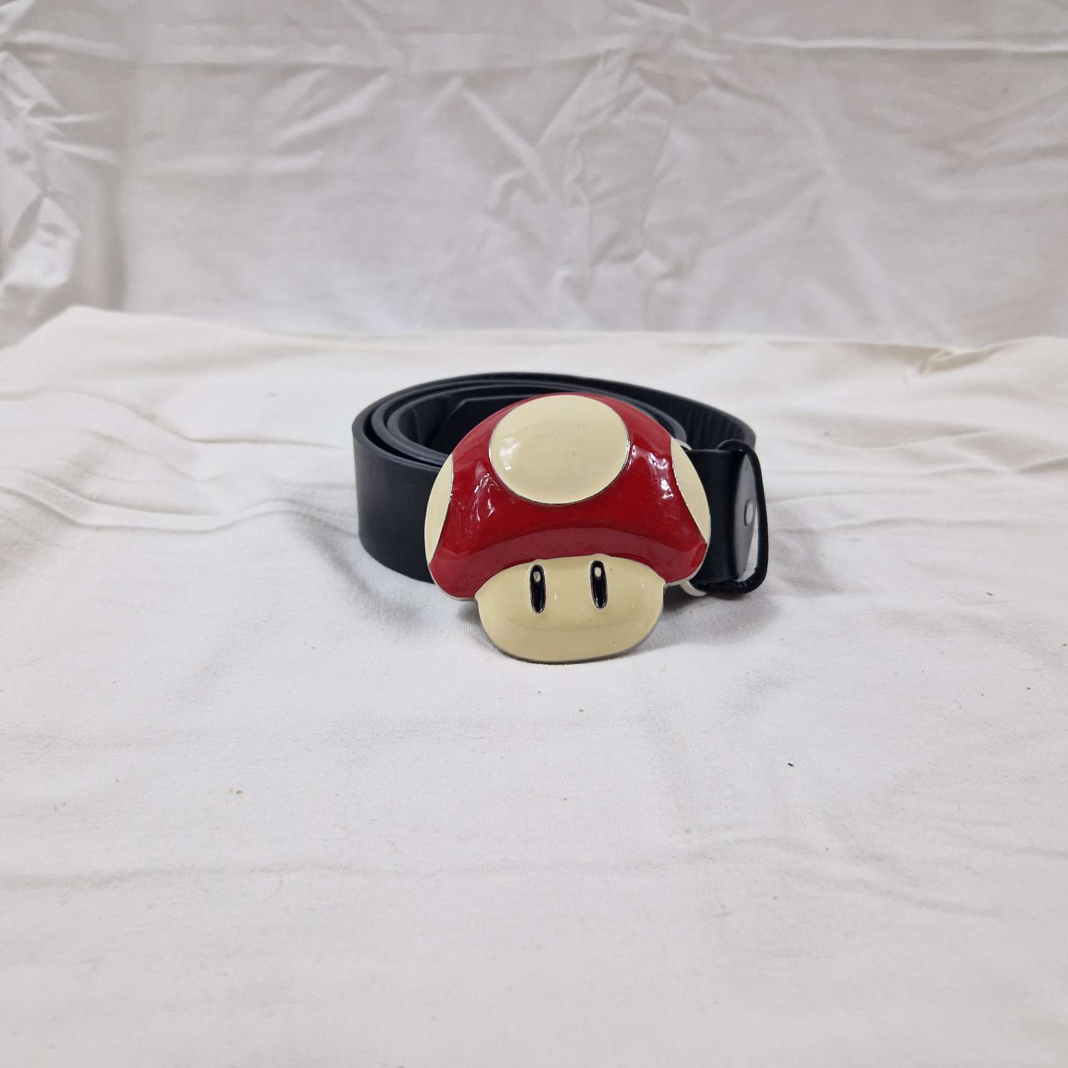 Voir photo 3 de Boucle de ceinture Mario représentant TOAD Boucle de ceinture Mario représentant TOAD Très bon état - Vue 3 -