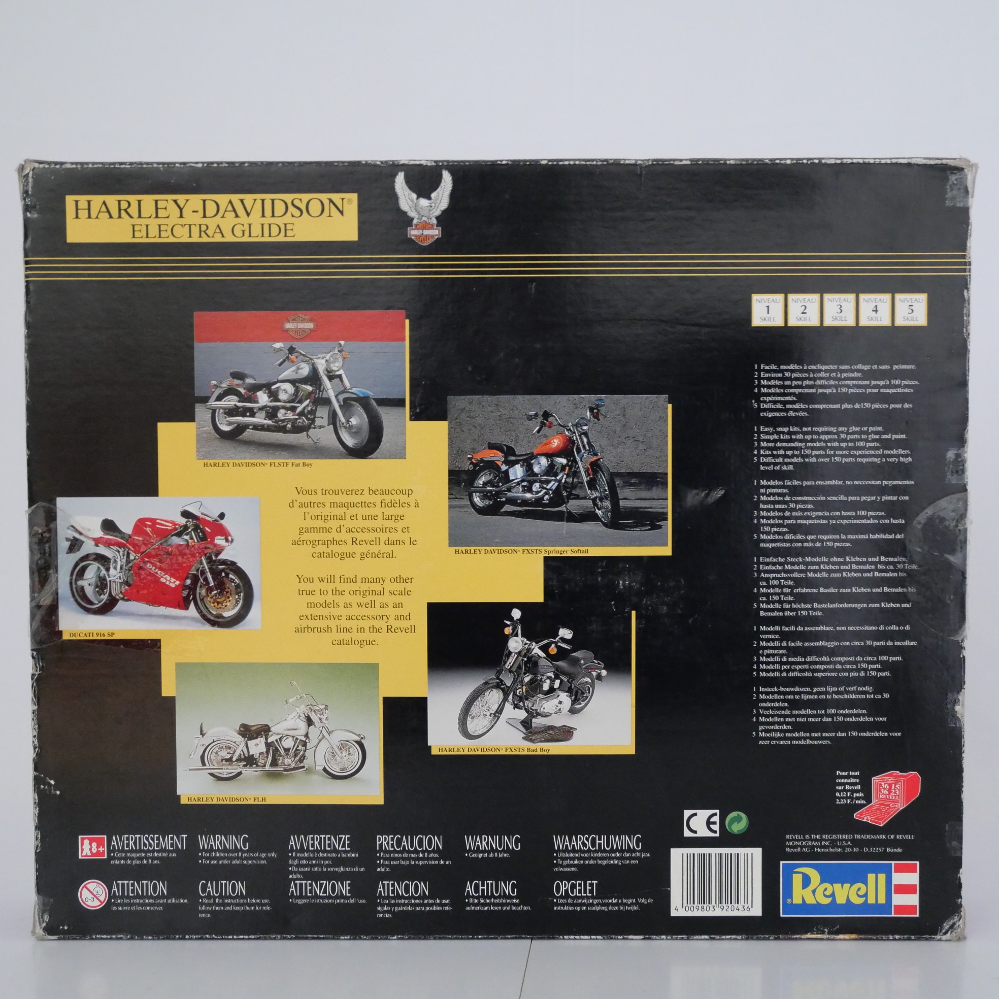 Voir photo 2 de Kit maquette moto Harley-Davidson REVELL Kit maquette moto Harley-Davidson REVELL Bon état - Vue 2 -