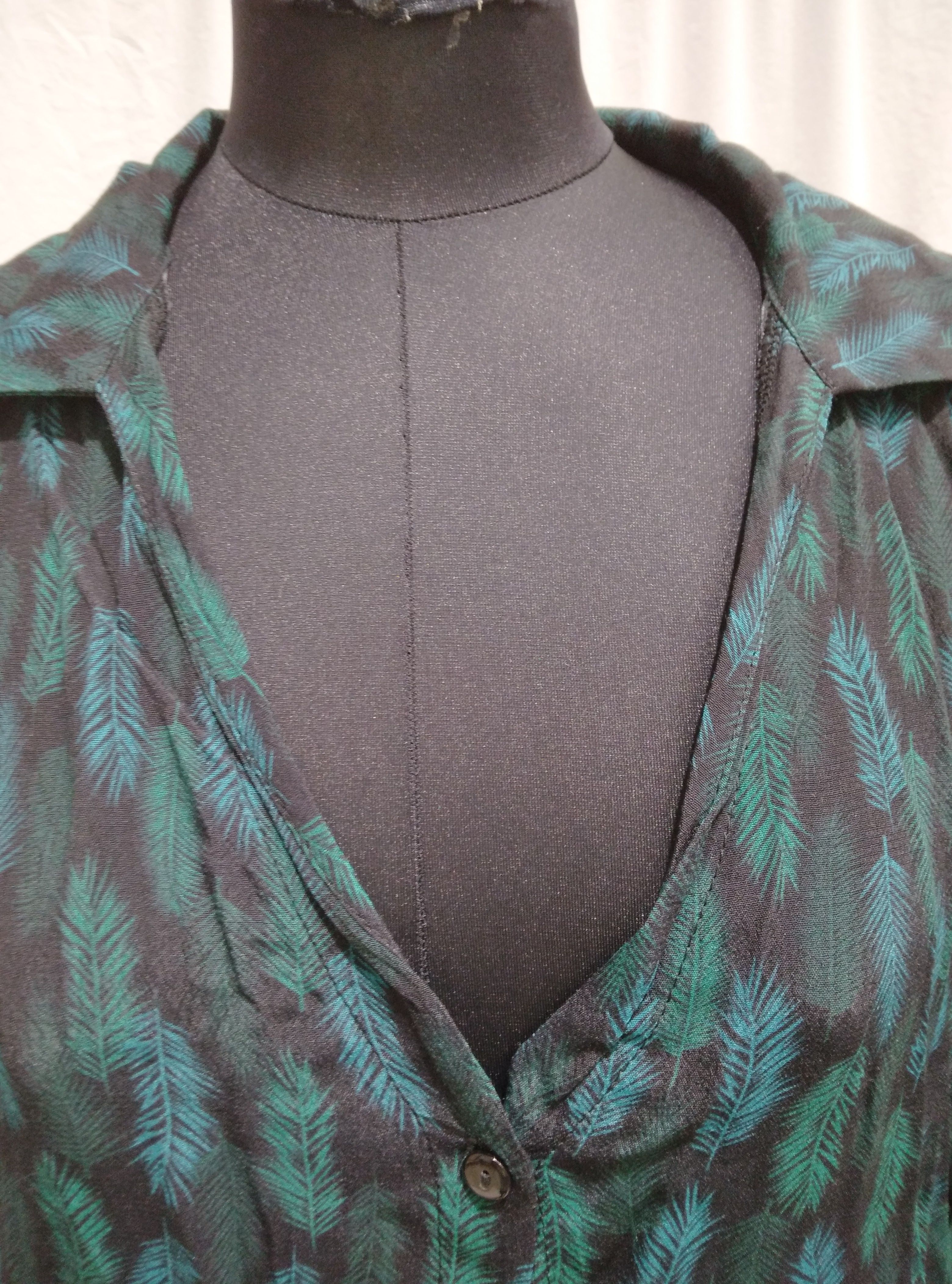 Chemise imprimé feuillage, La Fée Maraboutée - 42 Comme neuf - Vue 5 - 
