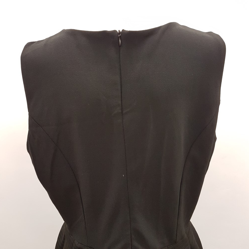 Voir photo 5 de Robe de fêtes chic noire - AGATHE VELMONT - Taille 4 Robe de fêtes chic noire - AGATHE VELMONT - Taille 4 Très bon état - Vue 5 -