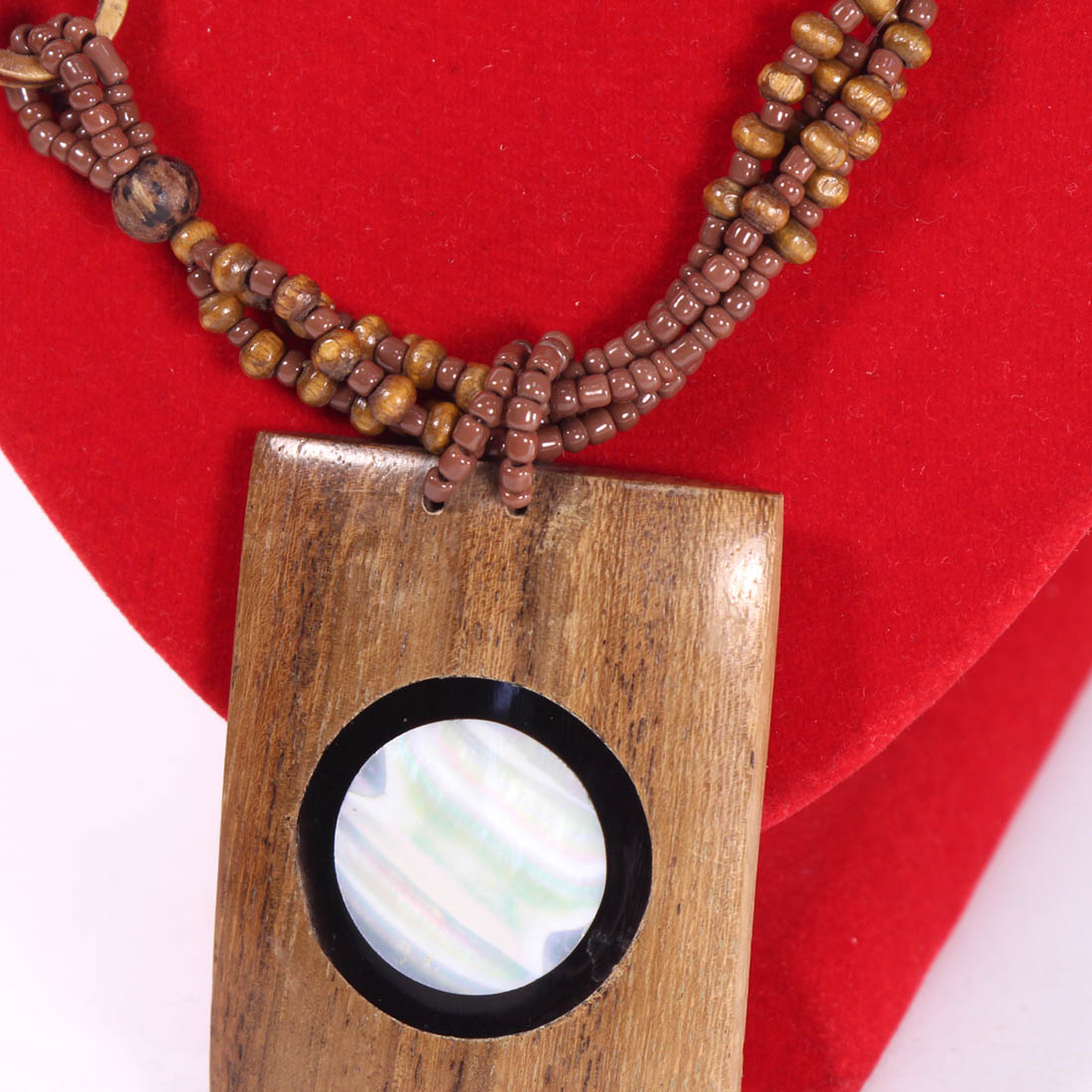 Collier bois et nacre + boucles d'oreilles argent et nacre Bon état - Vue 3 - 