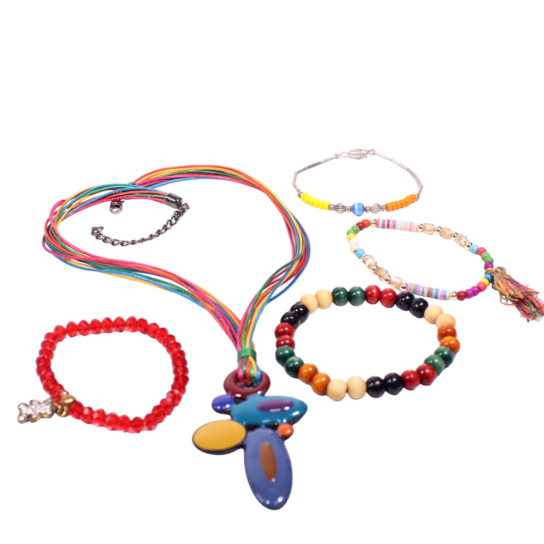 Acheter Collier multicolore et bracelets Bon état - 12,00 € Collier multicolore et bracelets Bon état - reconditionné disponible sur Label Emmaüs