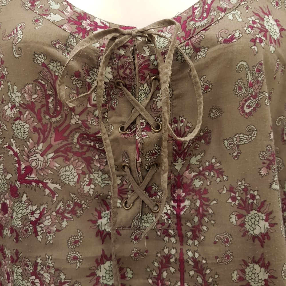 Blouse taupe à fleurs roses, blanches et violettes - ARMAND THIERY - Taille 6 - Photo 5