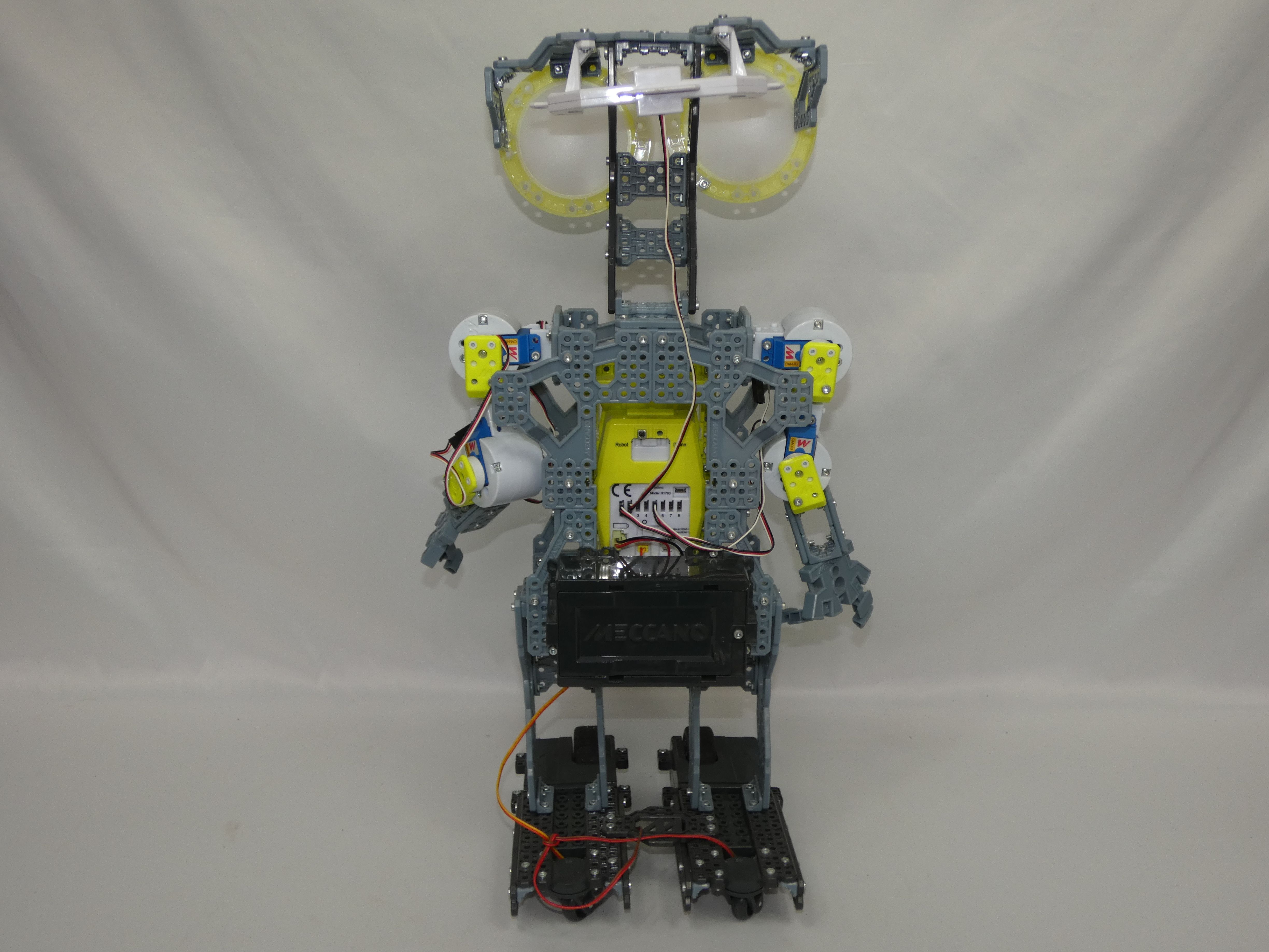 Voir photo 6 de Robot interactif Meccanoid G15 de chez MECCANO TECH Robot interactif Meccanoid G15 de chez MECCANO TECH Bon état - Vue 6 -