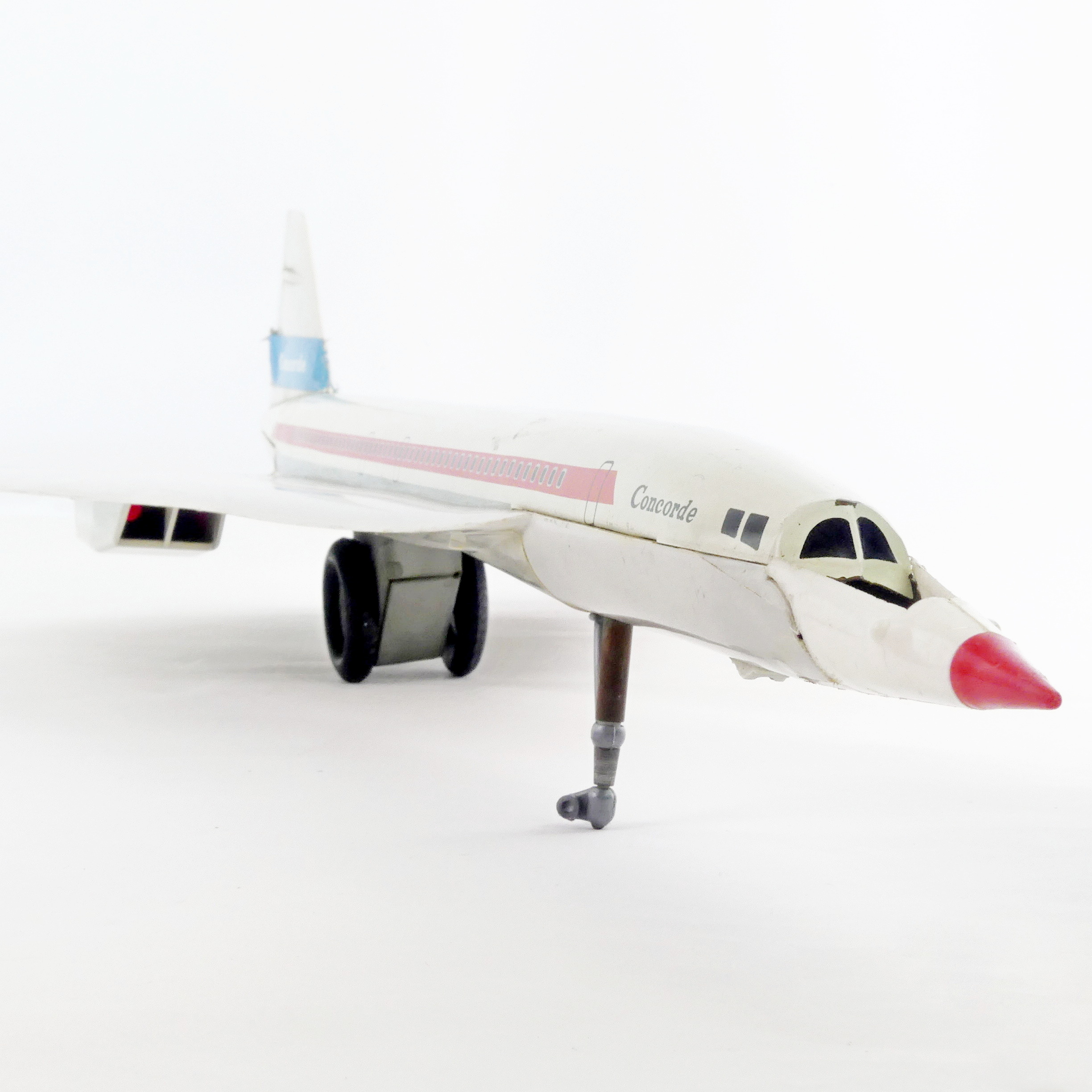 Avion Concorde Jouets Mont Blanc années 70  - Vue 10 - 