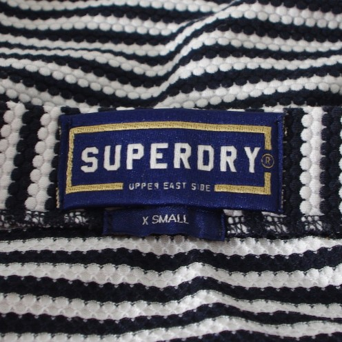 ◼◻ Graphique et Tendance – Jupe Courte Rayée Superdry TXS ◼◻ - Photo 3