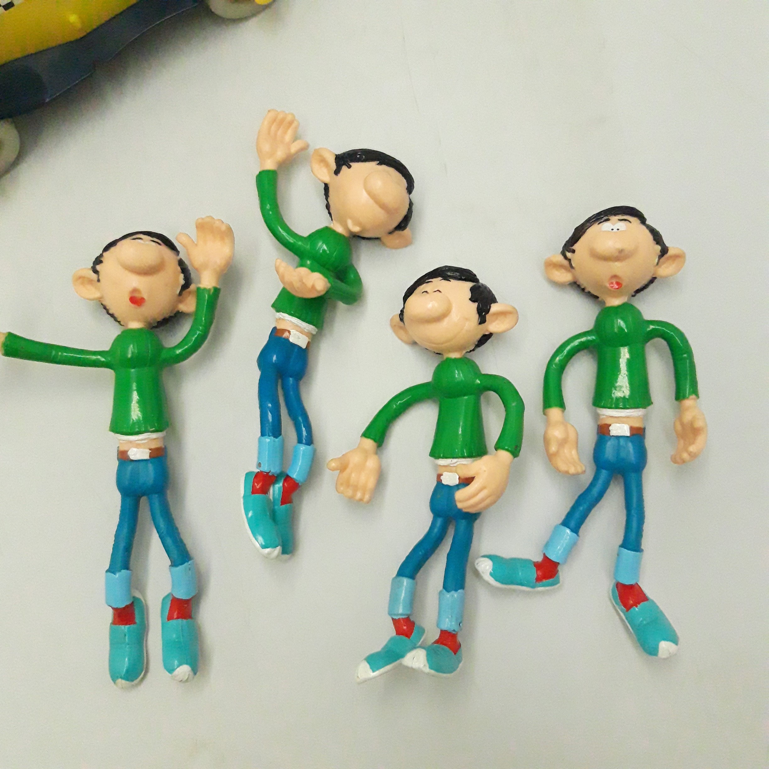 Lot de 4 figurines + 1 voiture de Gaston Lagaffe par Franquin Marsu Quick, année 90 Bon état - Vue 2 - 