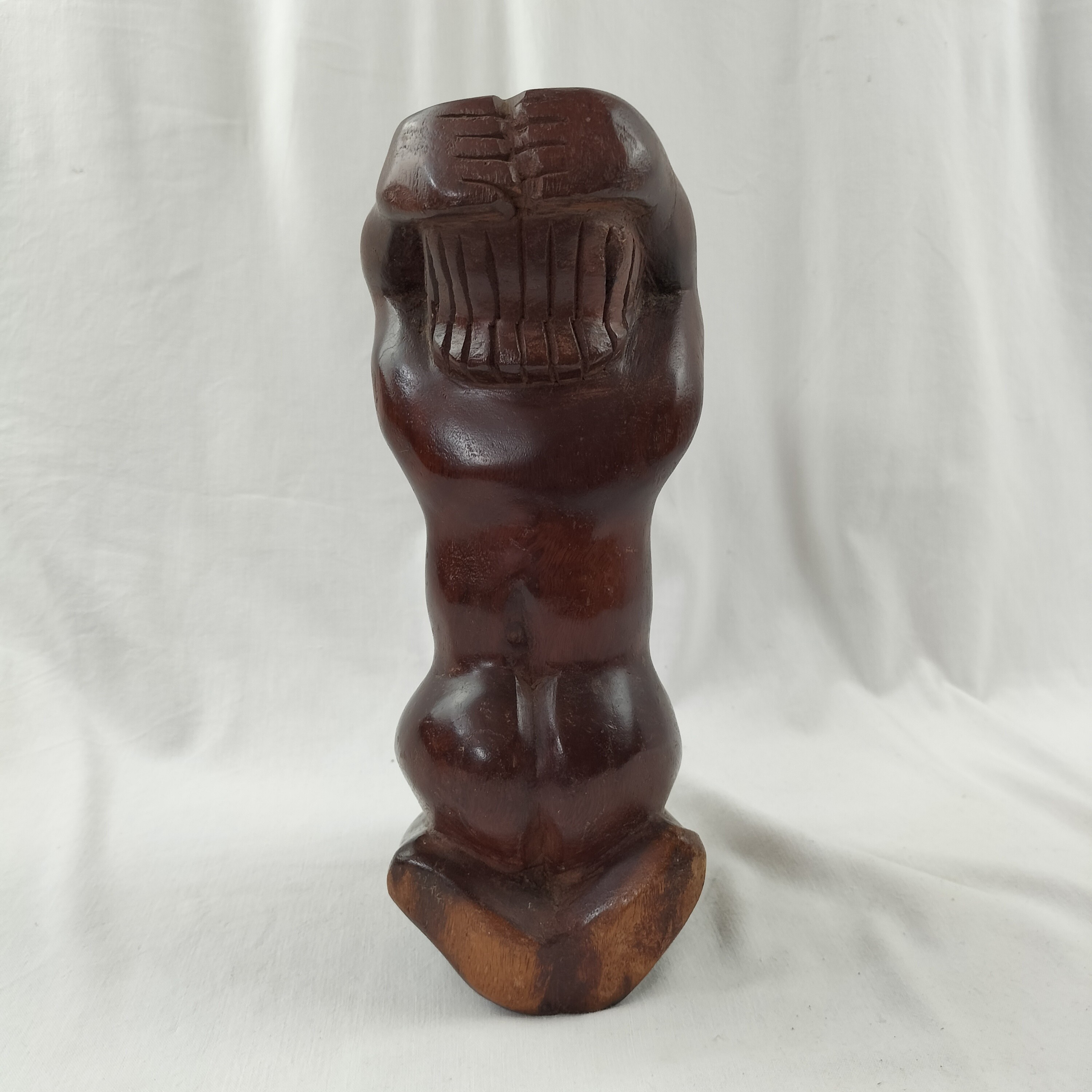 Statue de femme en bois massif ablutions - Photo 2