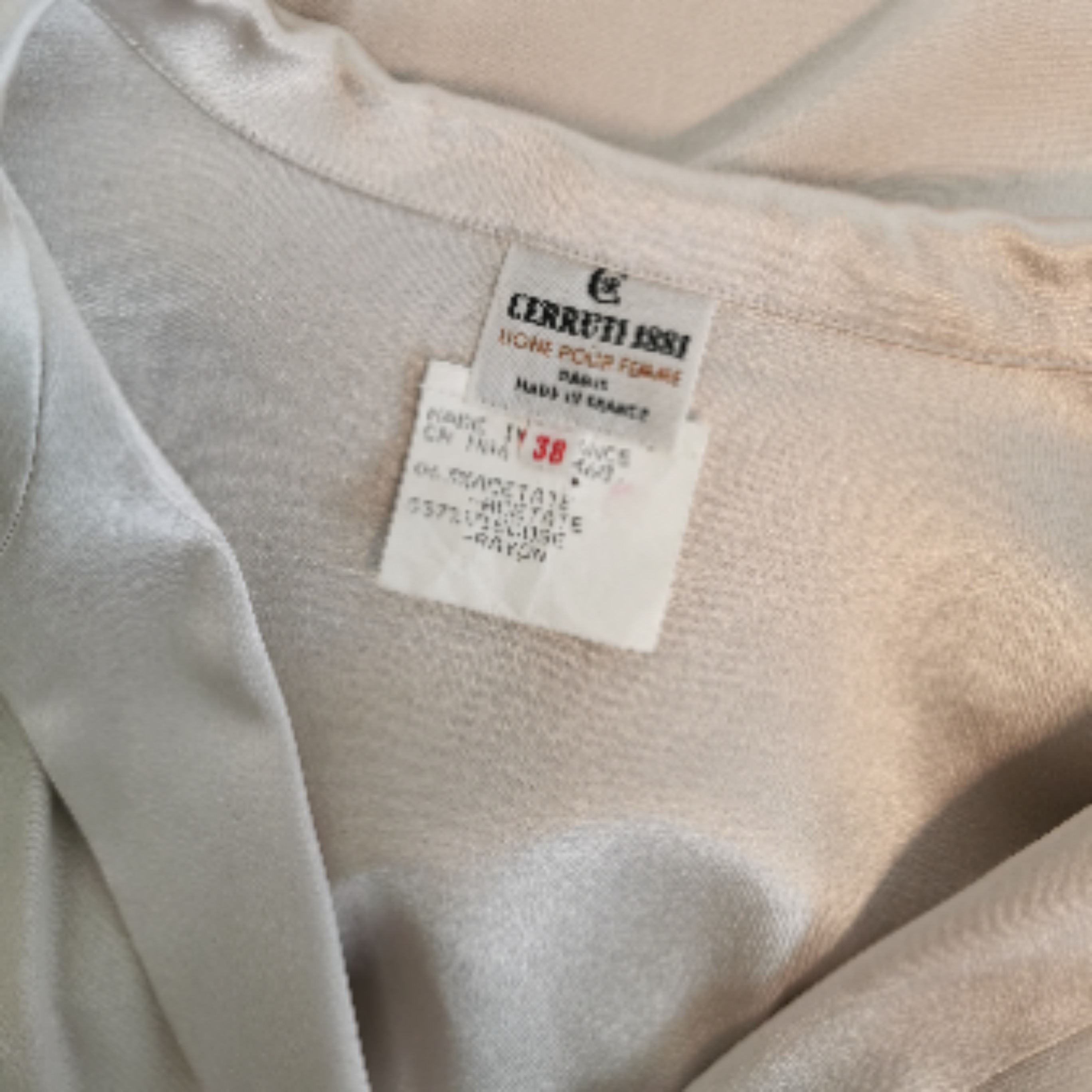 Voir photo 4 de Robe - Cerruti 1881 - Taille 38 - Misty Rose Satinée Robe - Cerruti 1881 - Taille 38 - Misty Rose Satinée Très bon état - Vue 4 -