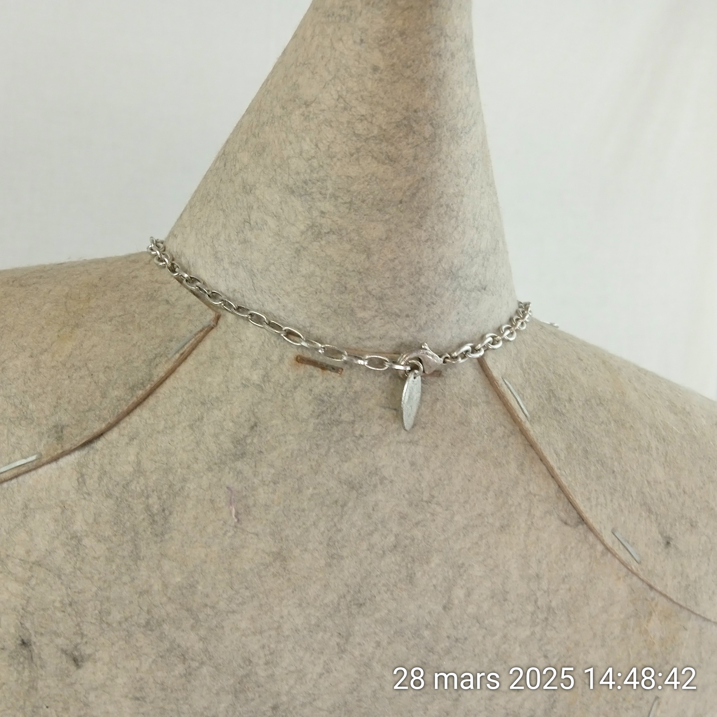 Collier marque Bleu Citron lamelles en métal argenté Très bon état - Vue 3 - 