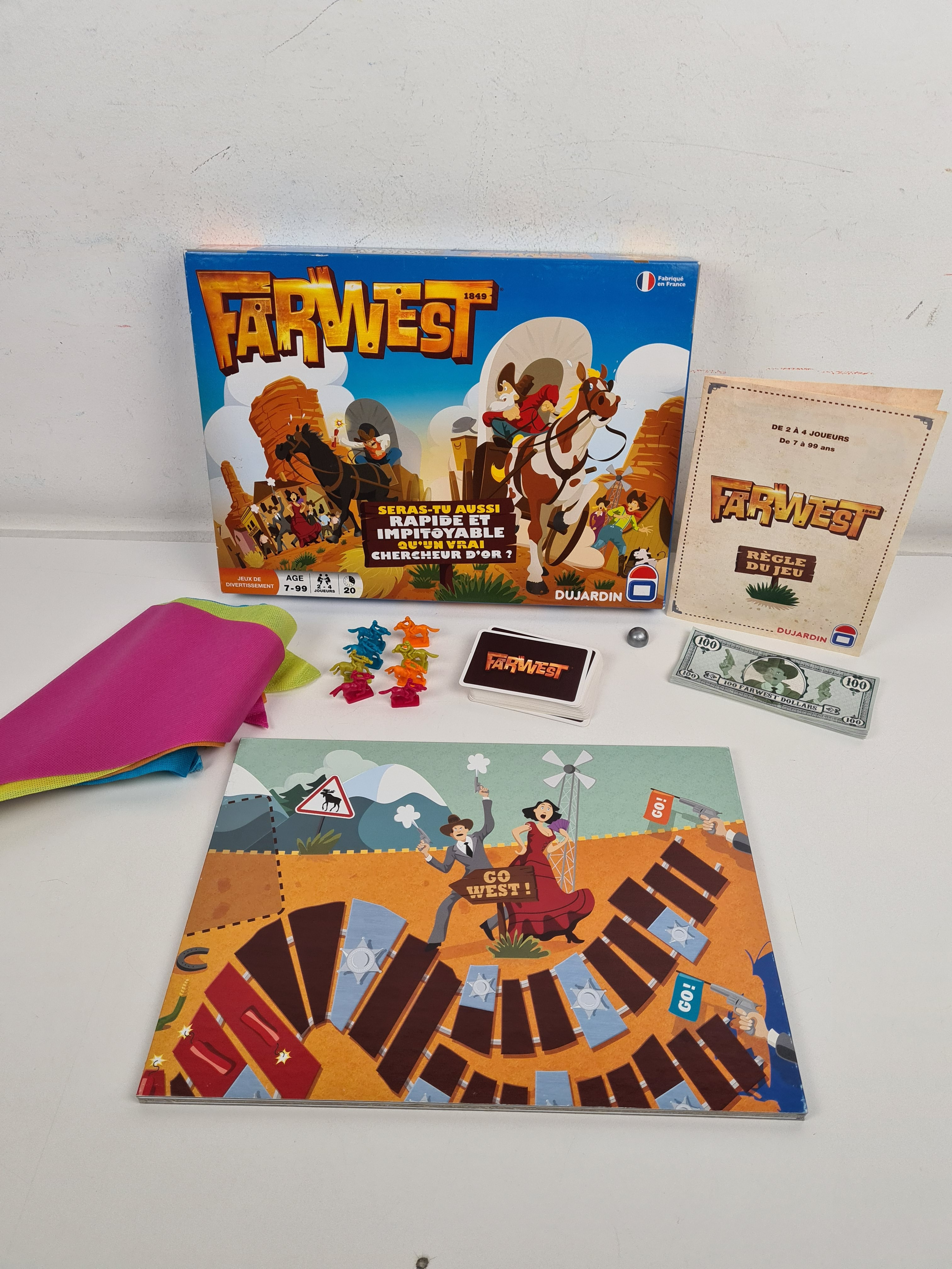 Voir photo 2 de Jeu de parcours - Farwest - Dujardin - 7 ans + Jeu de parcours - Farwest - Dujardin - 7 ans + Bon état - Vue 2 -