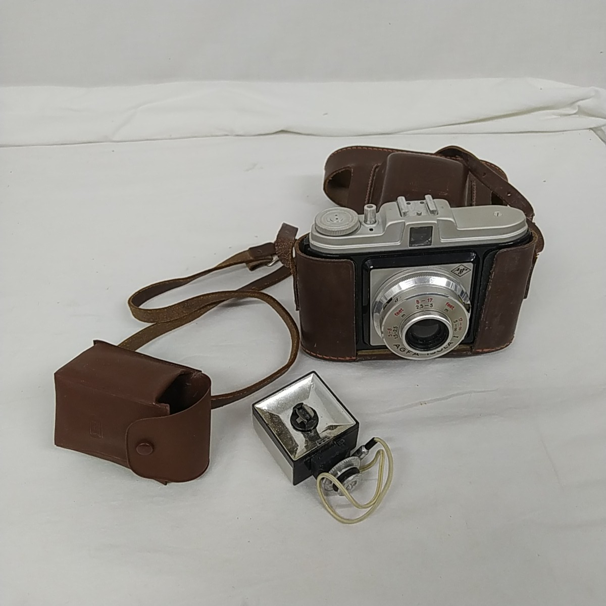 Ancien appareil photo Agfa Isola 1 - Photo 1