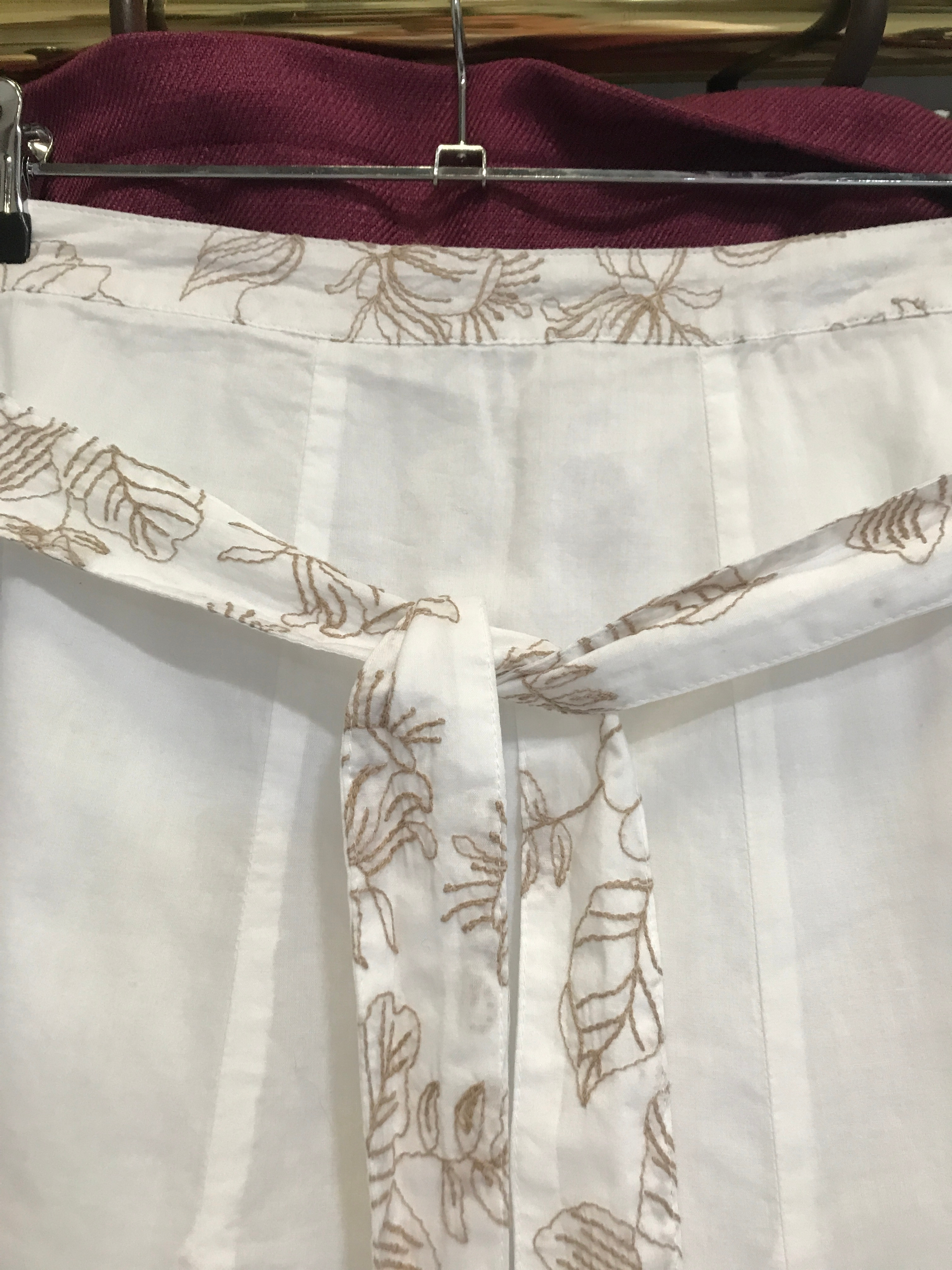 jupe en coton blanc brodé beige Camaieu T 42  - Vue 3 - 
