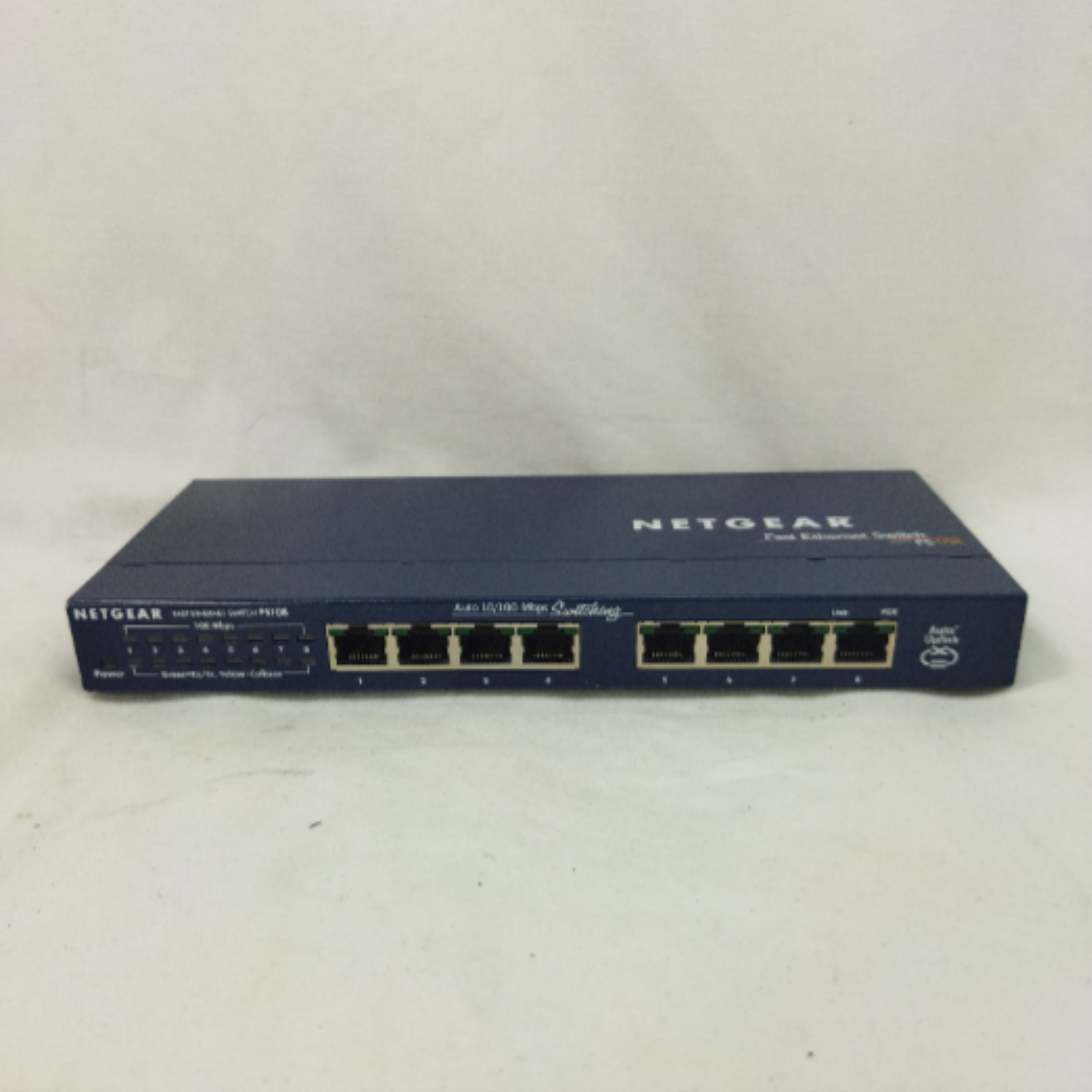 Switch Fast Ethernet Netgear FS108 8 Ports 10/100Mbps Plug-N-Play sans chargeur - Photo 1