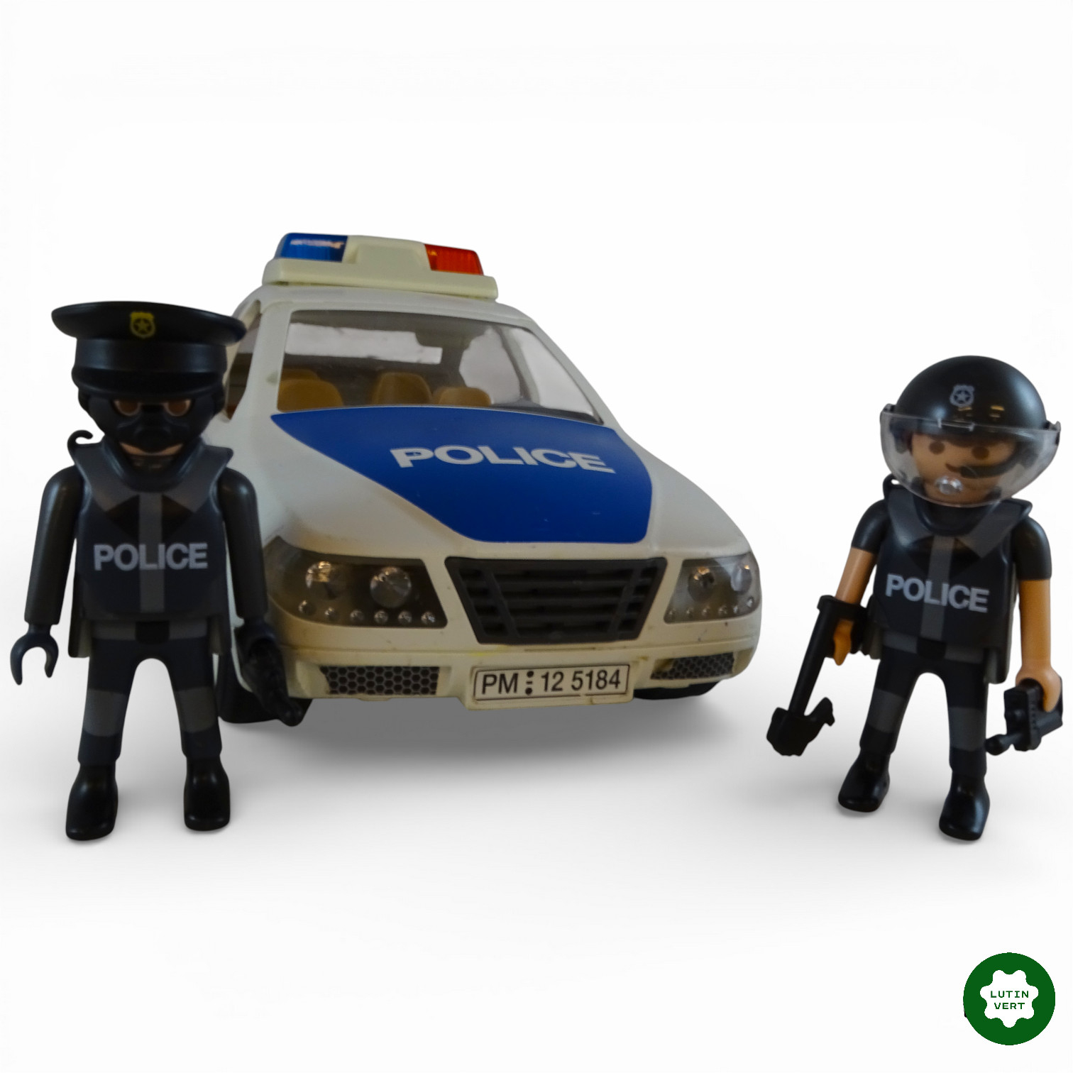 Voir photo 4 de Playmobil « Voiture de police et policiers » d'occasion PLAYMOBIL - Dès 4 ans | Ref 12984 Playmobil « Voiture de police et policiers » d'occasion PLAYMOBIL - Dès 4 ans | Ref 12984 Très bon état - Vue 4 -
