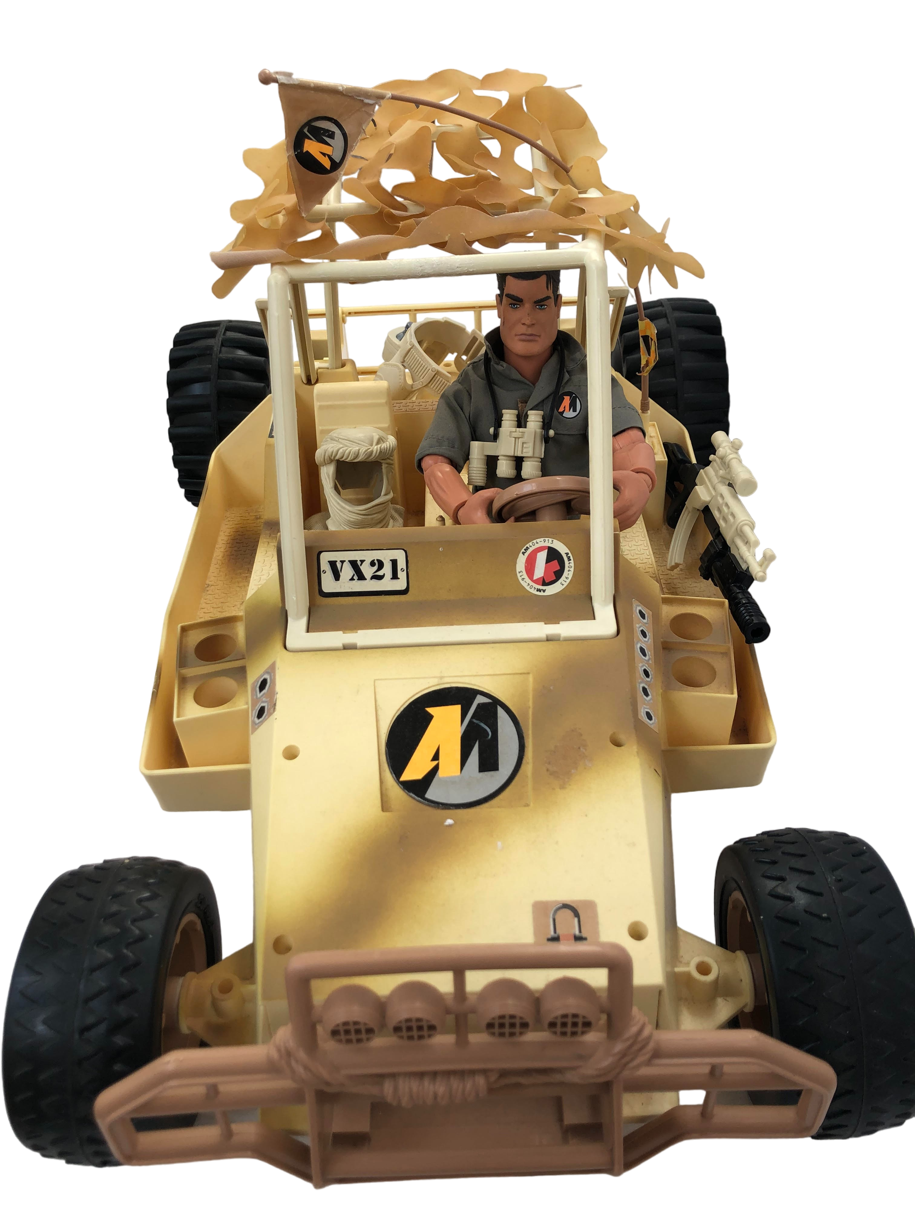 action man jeep + figurine - Bon état sur Label Emmaüs