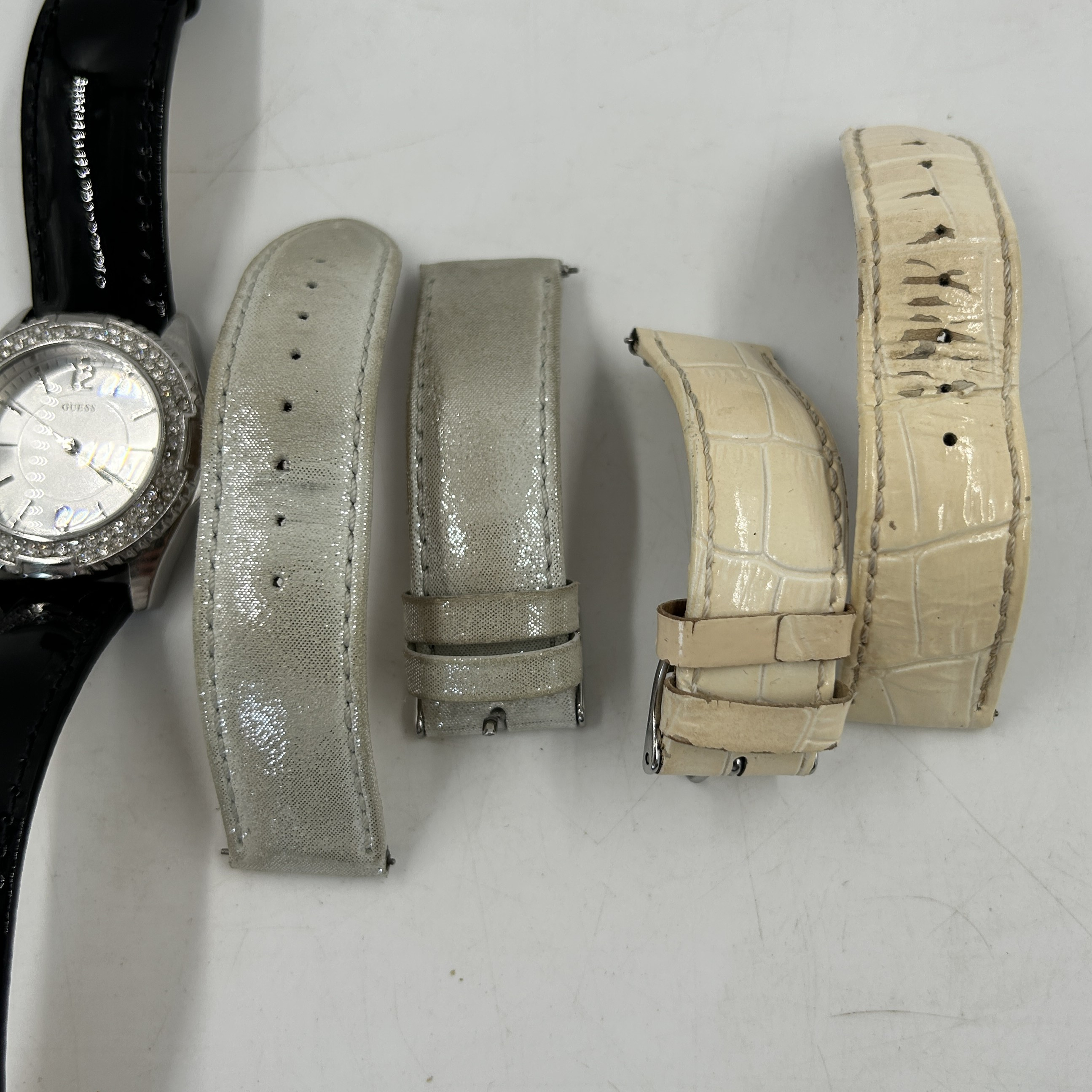 Montre Guess à quartz - Photo 9