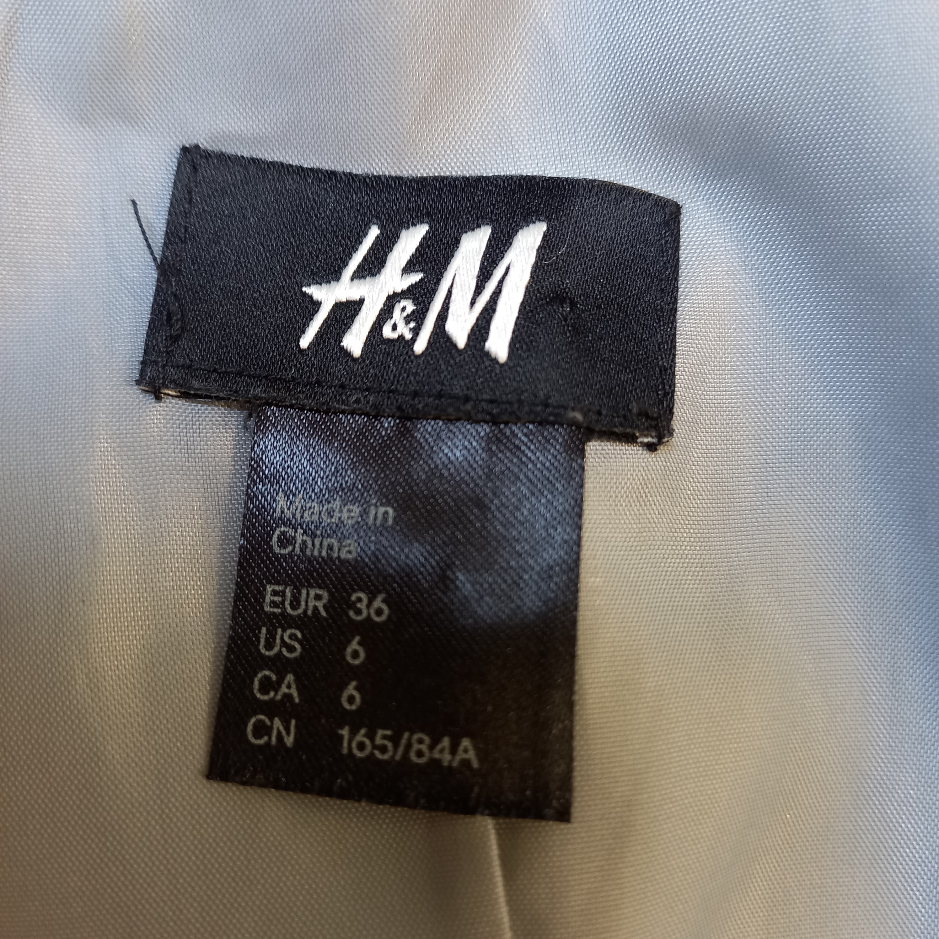 Robe SM bouffante brillante argentée 