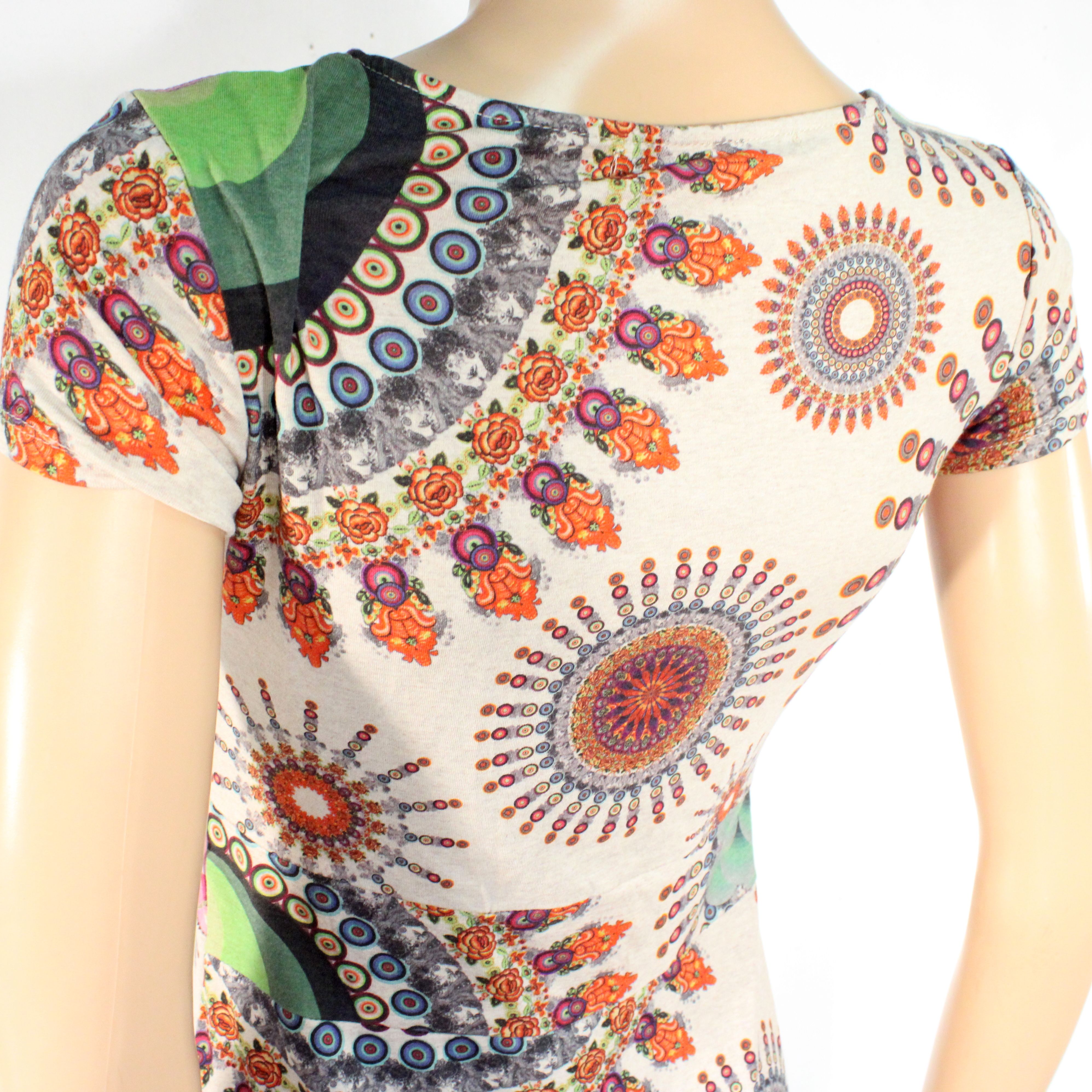 Voir photo 3 de Robe Beige & Multicolore DESIGUAL Taille M Robe Beige & Multicolore DESIGUAL Taille M Très bon état - Vue 3 -