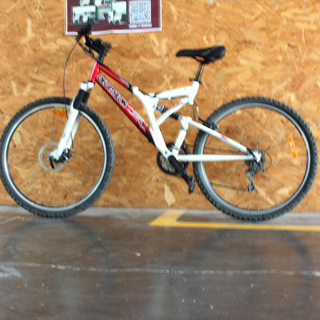 VTT Rockrider 6 Fire, 26", Taille M État correct - Vue 2 - 