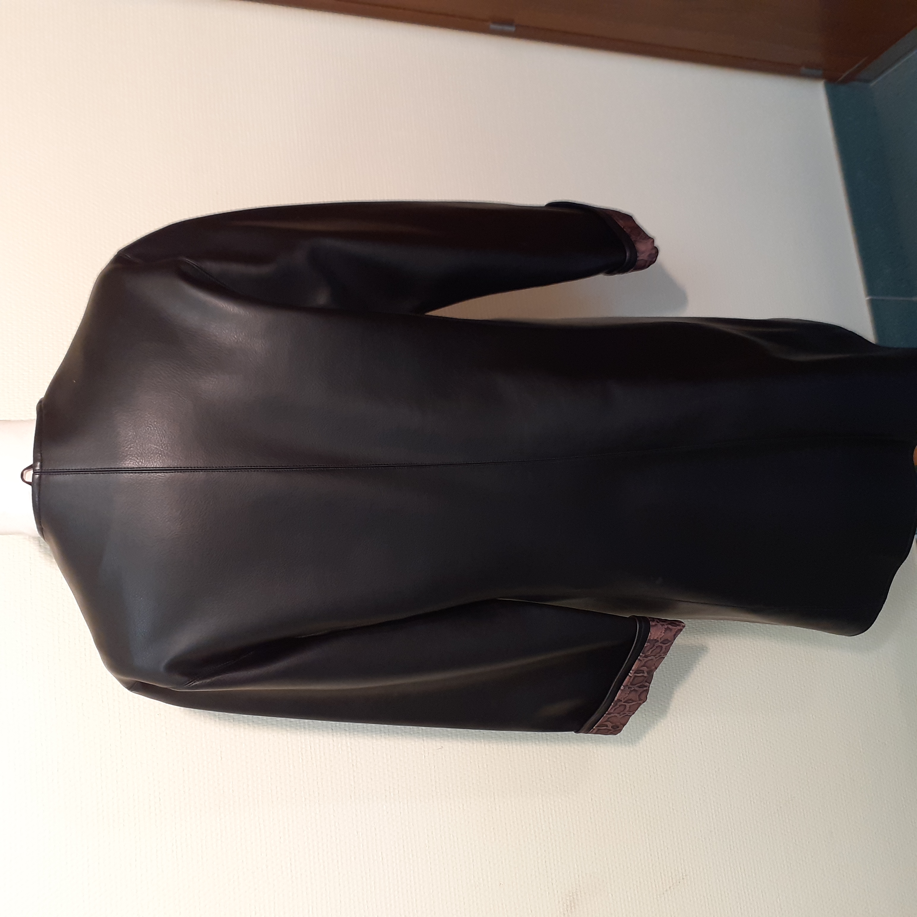 Voir photo 5 de Manteau - Batiste - 40 Manteau - Batiste - 40 Bon état - Vue 5 -